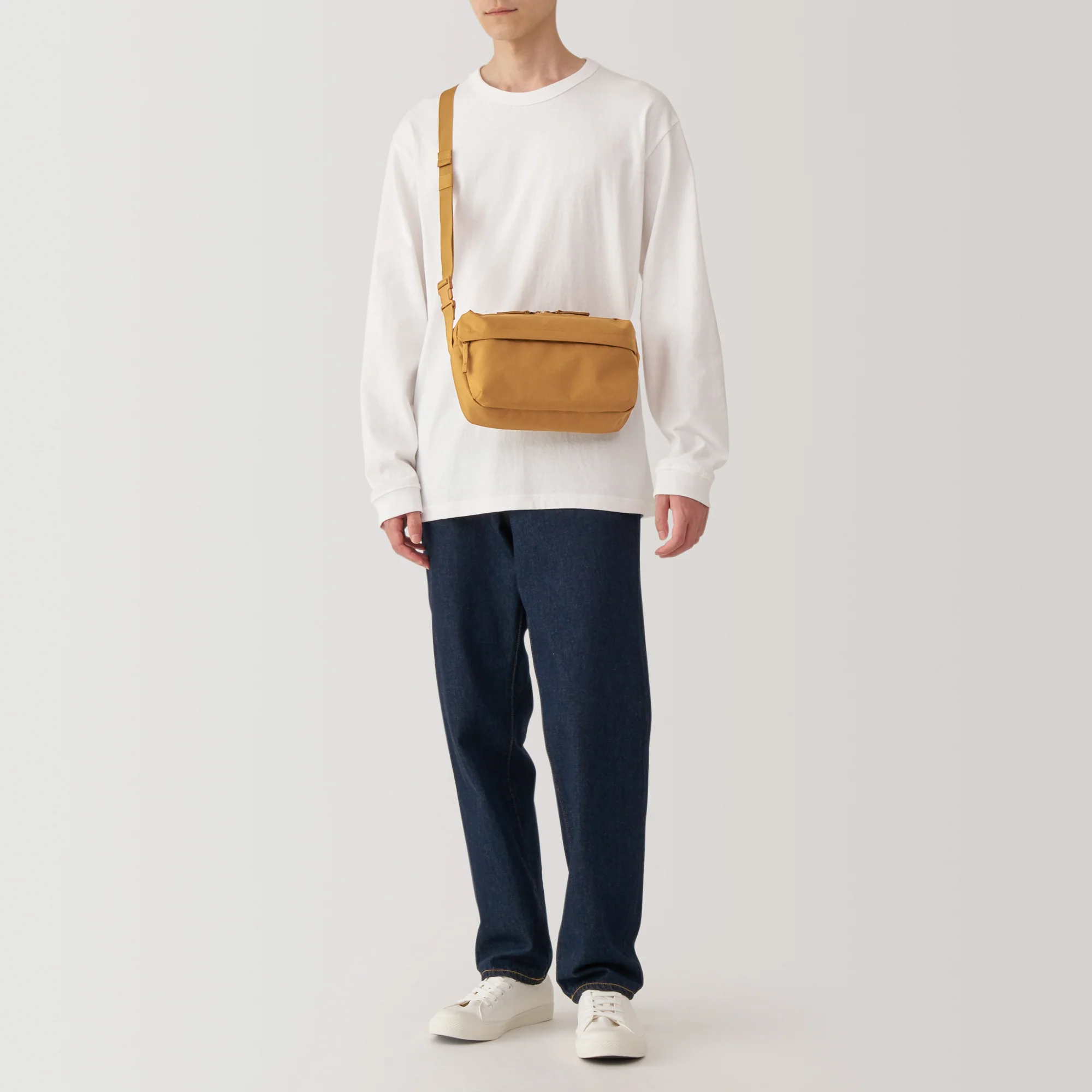2-Way Water Repellent Shoulder Bag