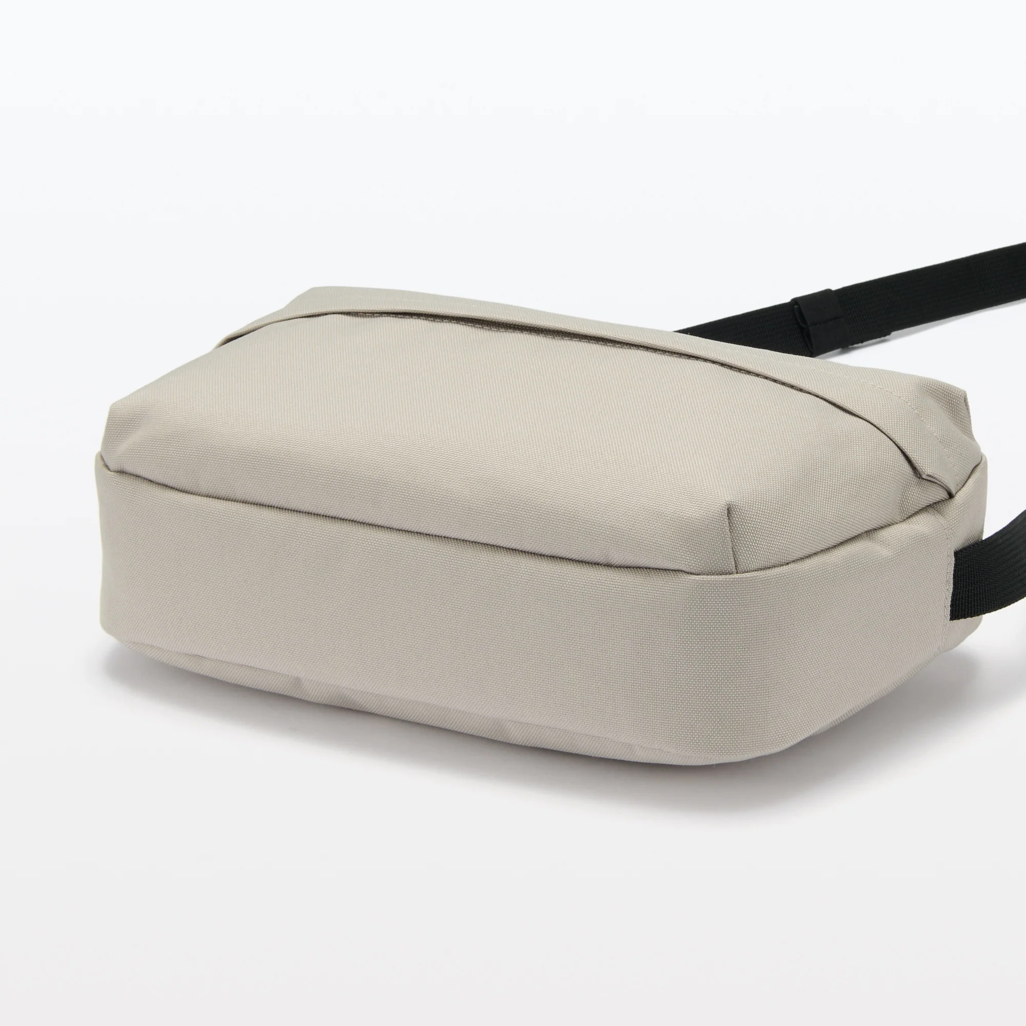 2-Way Water Repellent Shoulder Bag - Image 44