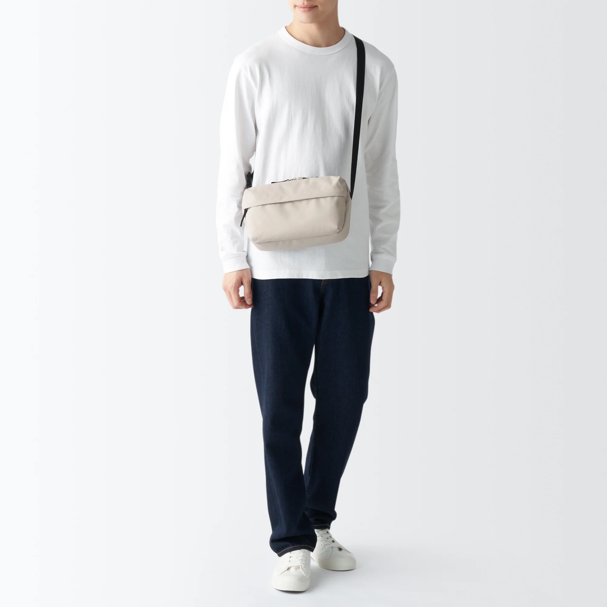 2-Way Water Repellent Shoulder Bag - Image 51