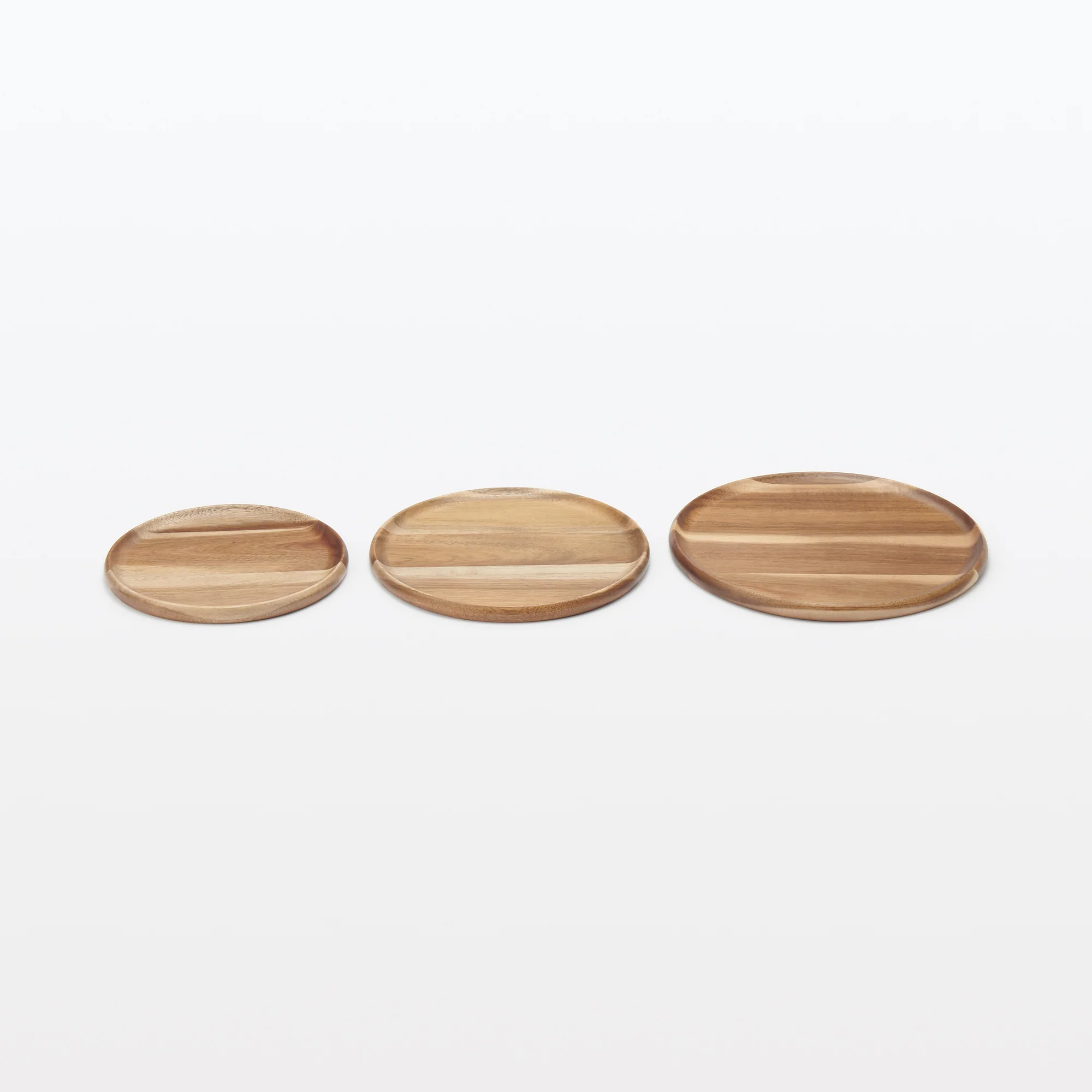 Acacia Plate/Round Cutting Board Medium - Image 5