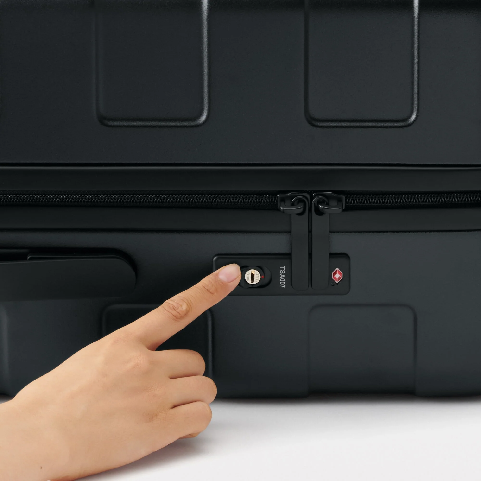 Adjustable Handle Hard Shell Suitcase 75L | Check-In - Image 73
