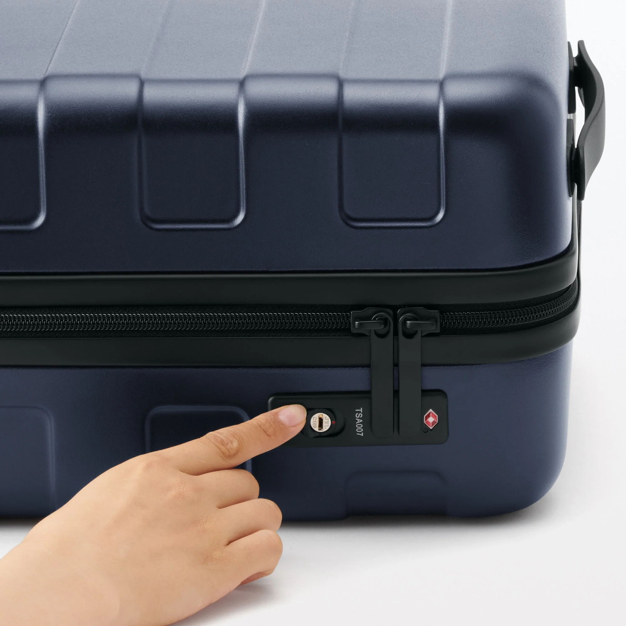 Adjustable Handle Hard Shell Suitcase 20L | Carry-On - Image 10