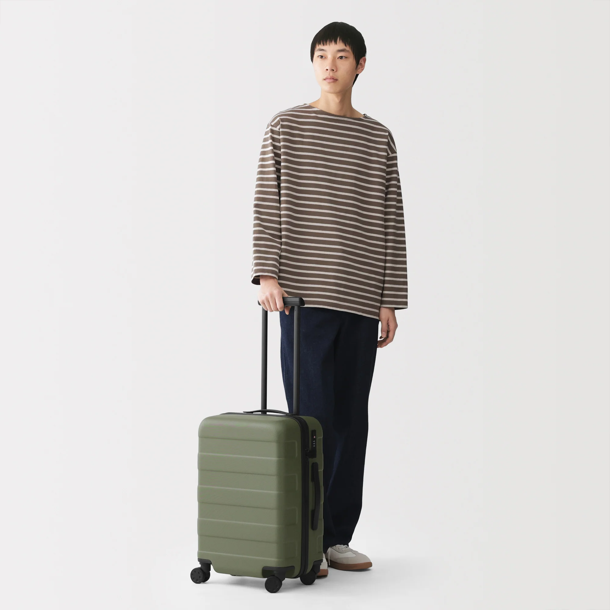 Hard Shell Suitcase 36L | Carry-On - Image 3