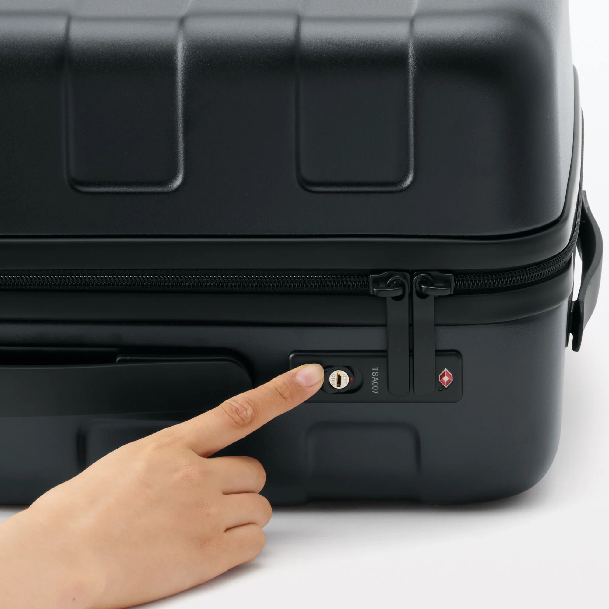 Adjustable Handle Hard Shell Suitcase 36L | Carry-On - Image 31