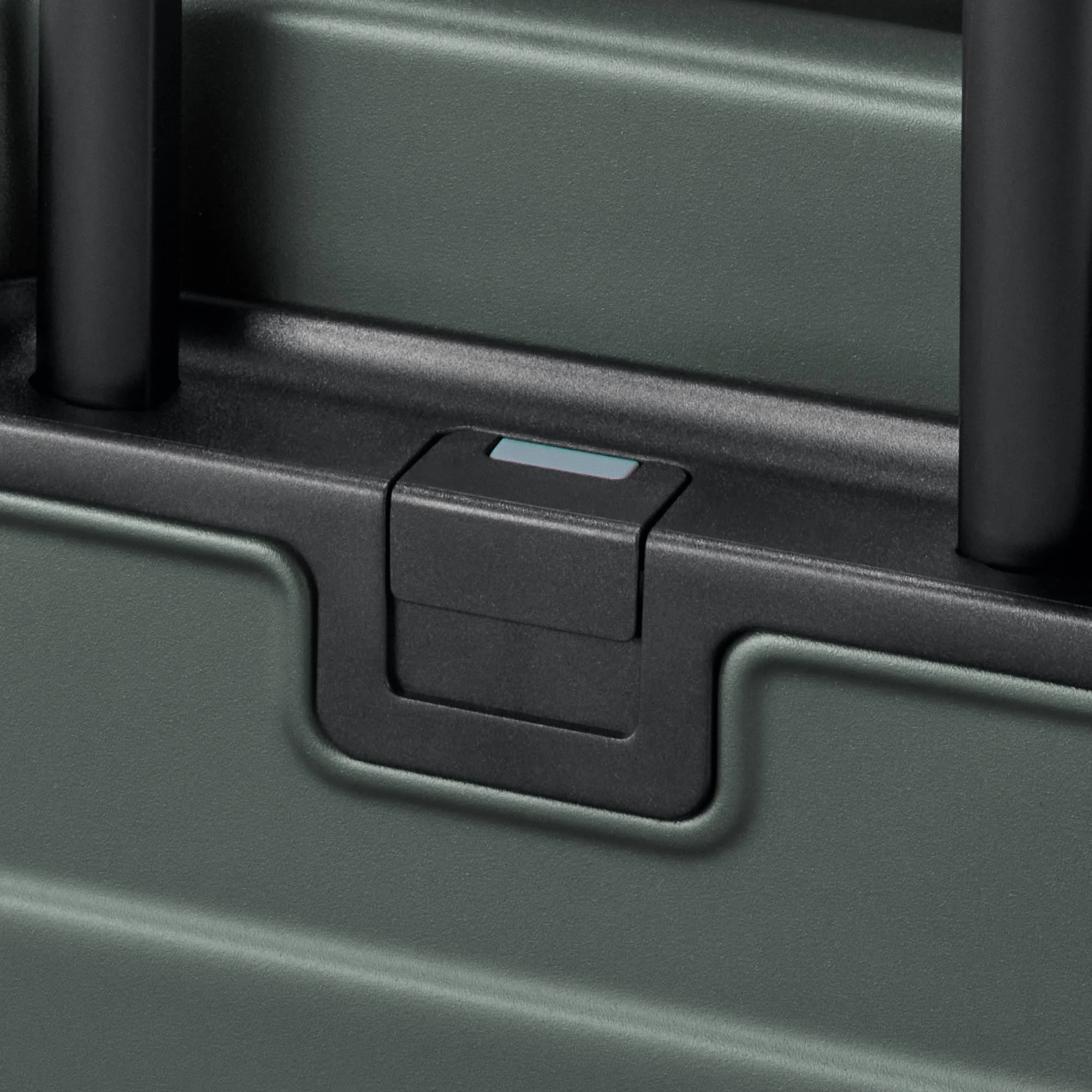 Adjustable Handle Hard Shell Suitcase 36L | Carry-On - Image 17
