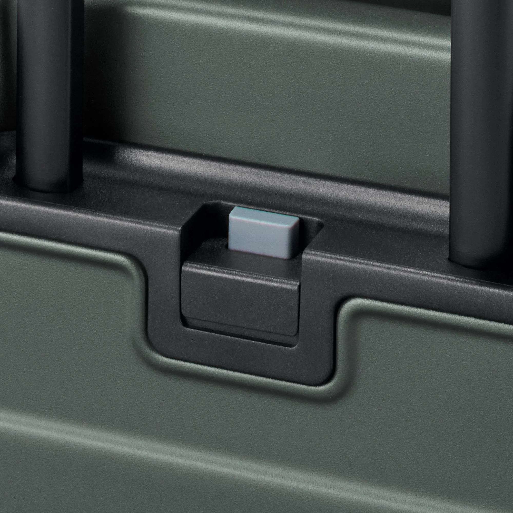 Adjustable Handle Hard Shell Suitcase 36L | Carry-On - Image 18