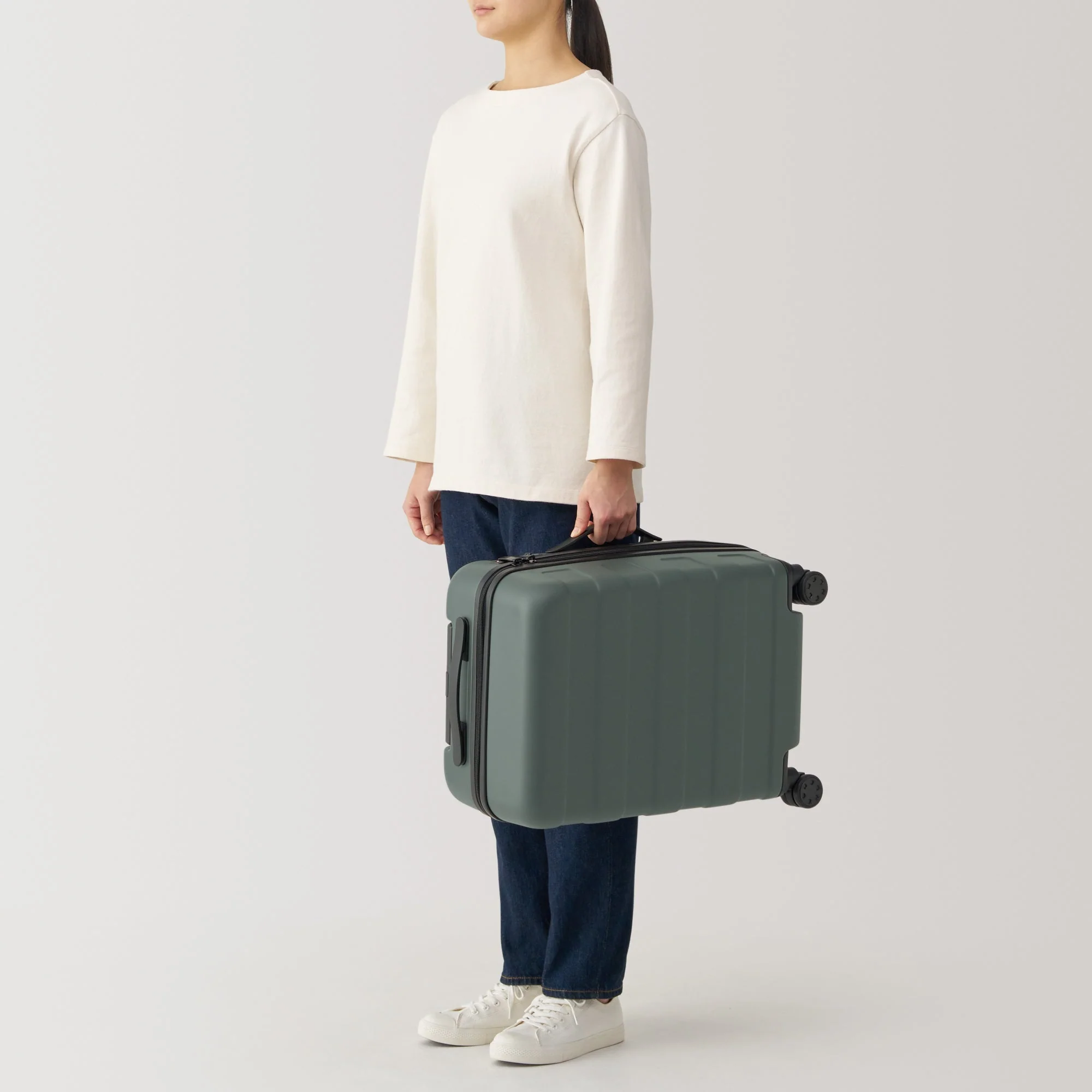 Adjustable Handle Hard Shell Suitcase 36L | Carry-On - Image 24