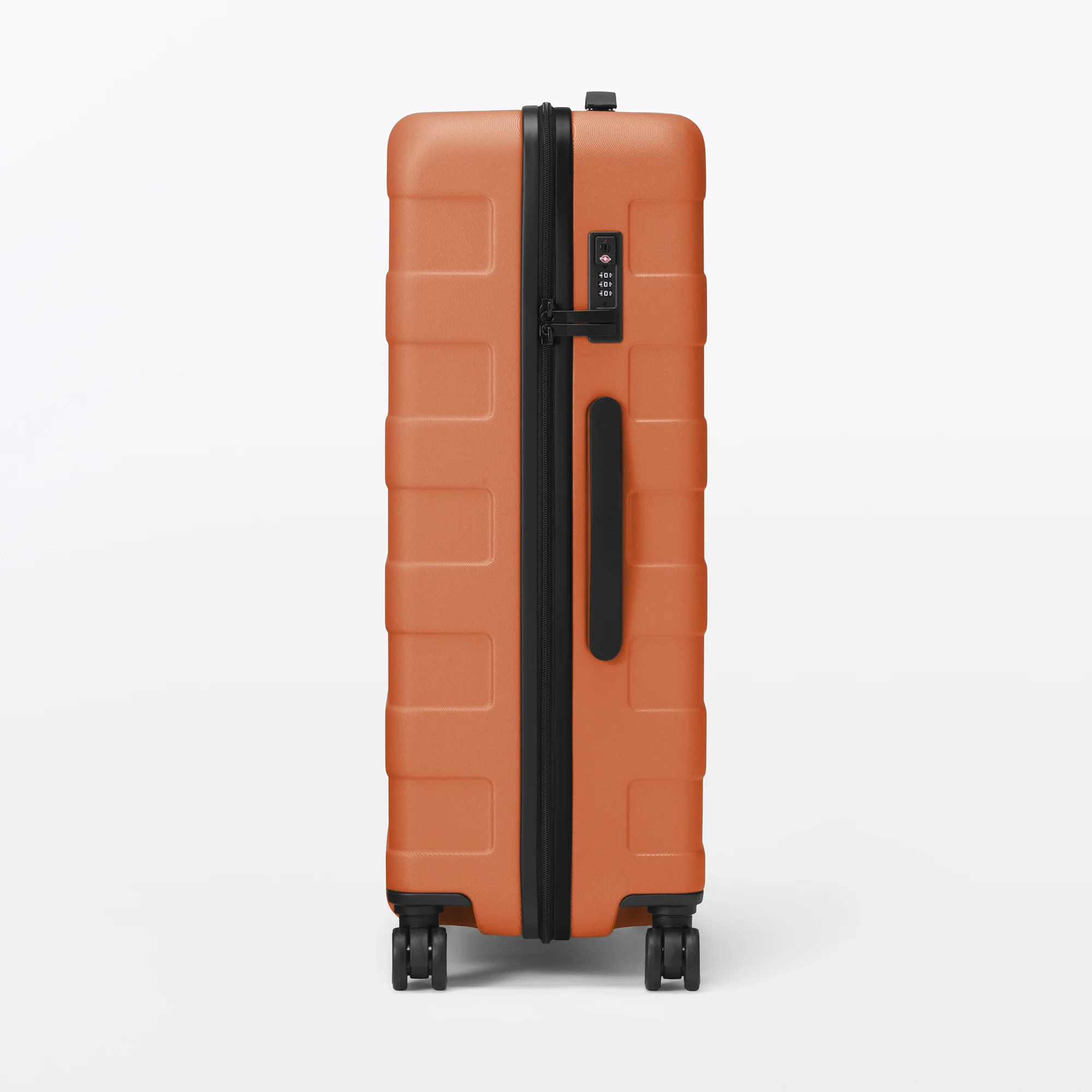 Hard Shell Suitcase 75L | Check-In - Image 30