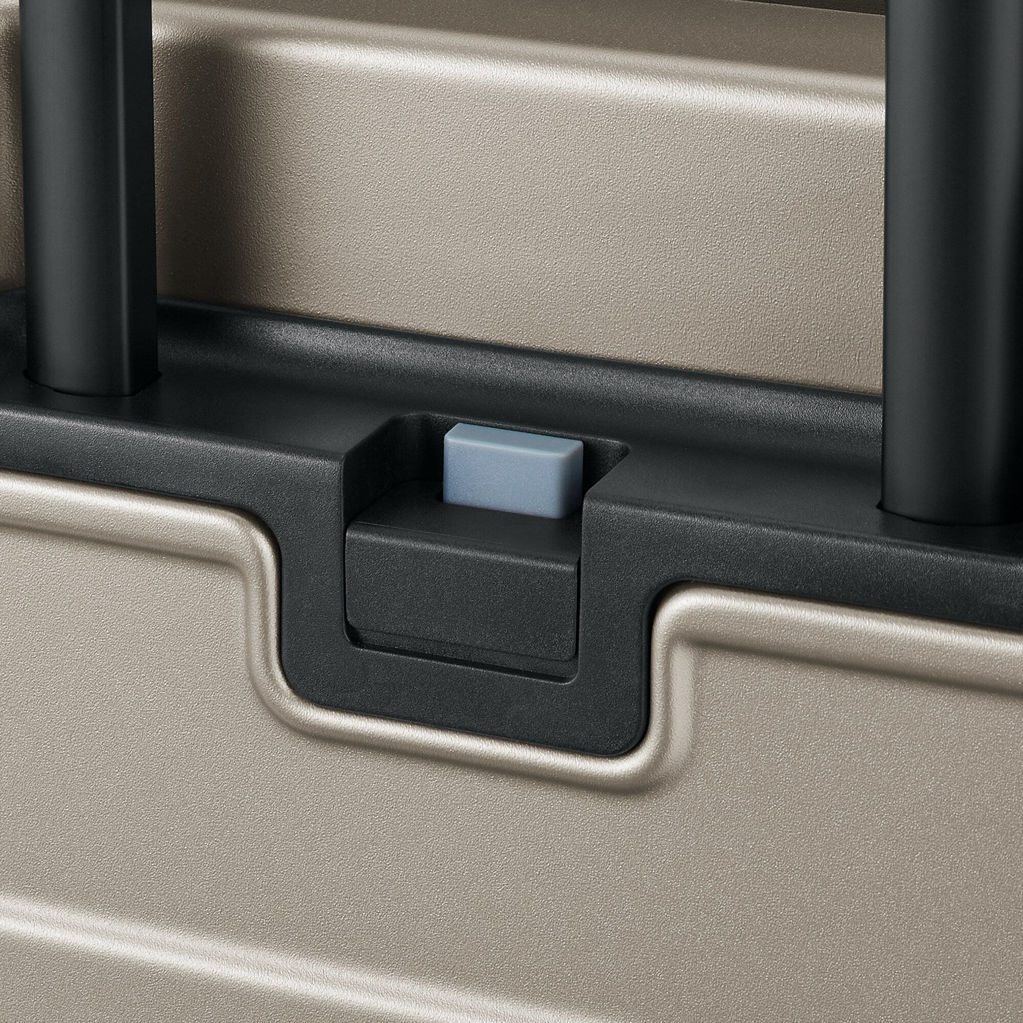 Adjustable Handle Hard Shell Suitcase 75L | Check-In - Image 97