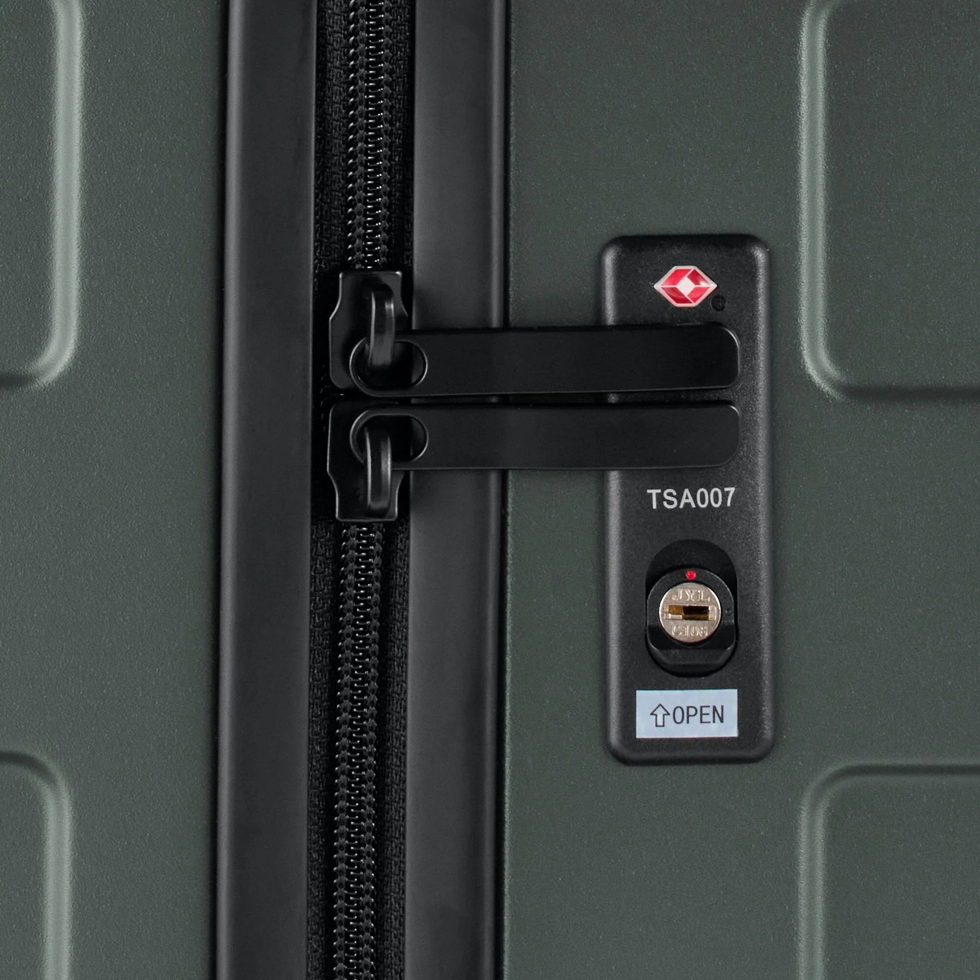Adjustable Handle Hard Shell Suitcase 75L | Check-In - Image 9
