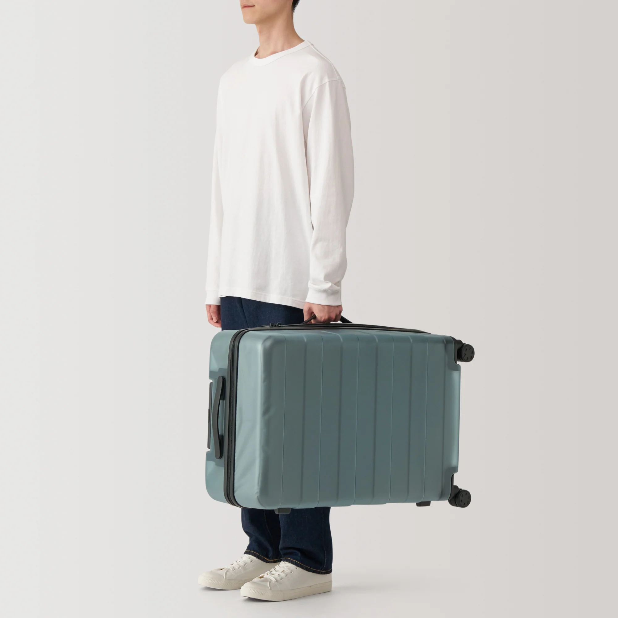 Adjustable Handle Hard Shell Suitcase 75L - Translucent | Check-In - Image 19