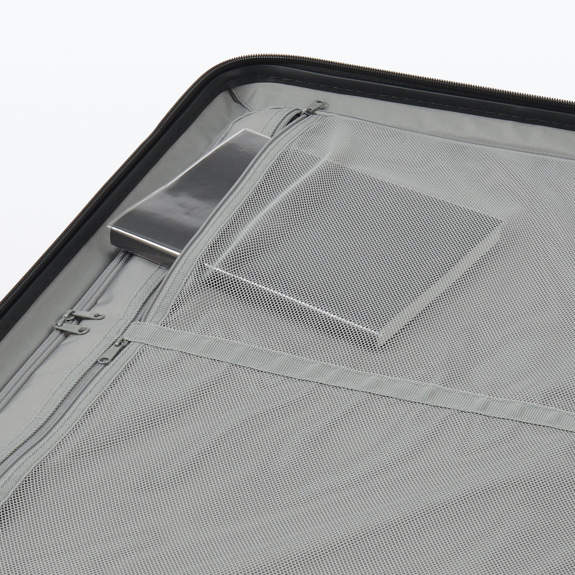 Adjustable Handle Hard Shell Suitcase 75L - Translucent | Check-In - Image 7