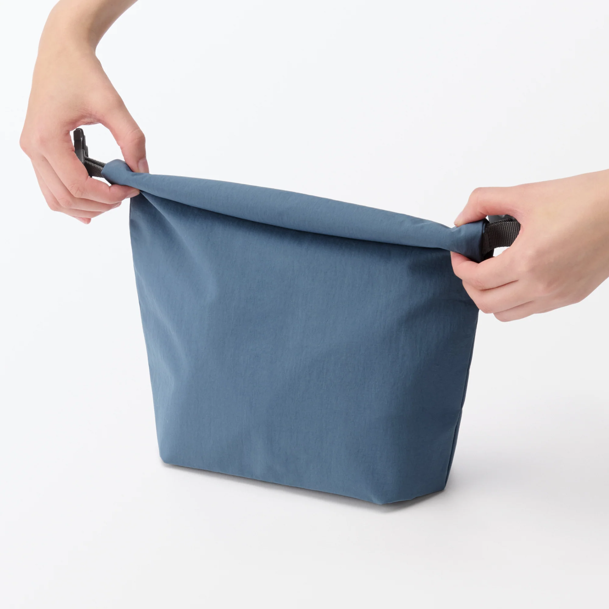 Adjustable Roll-Top Lunch Bag Smoky Blue - Large - Image 7