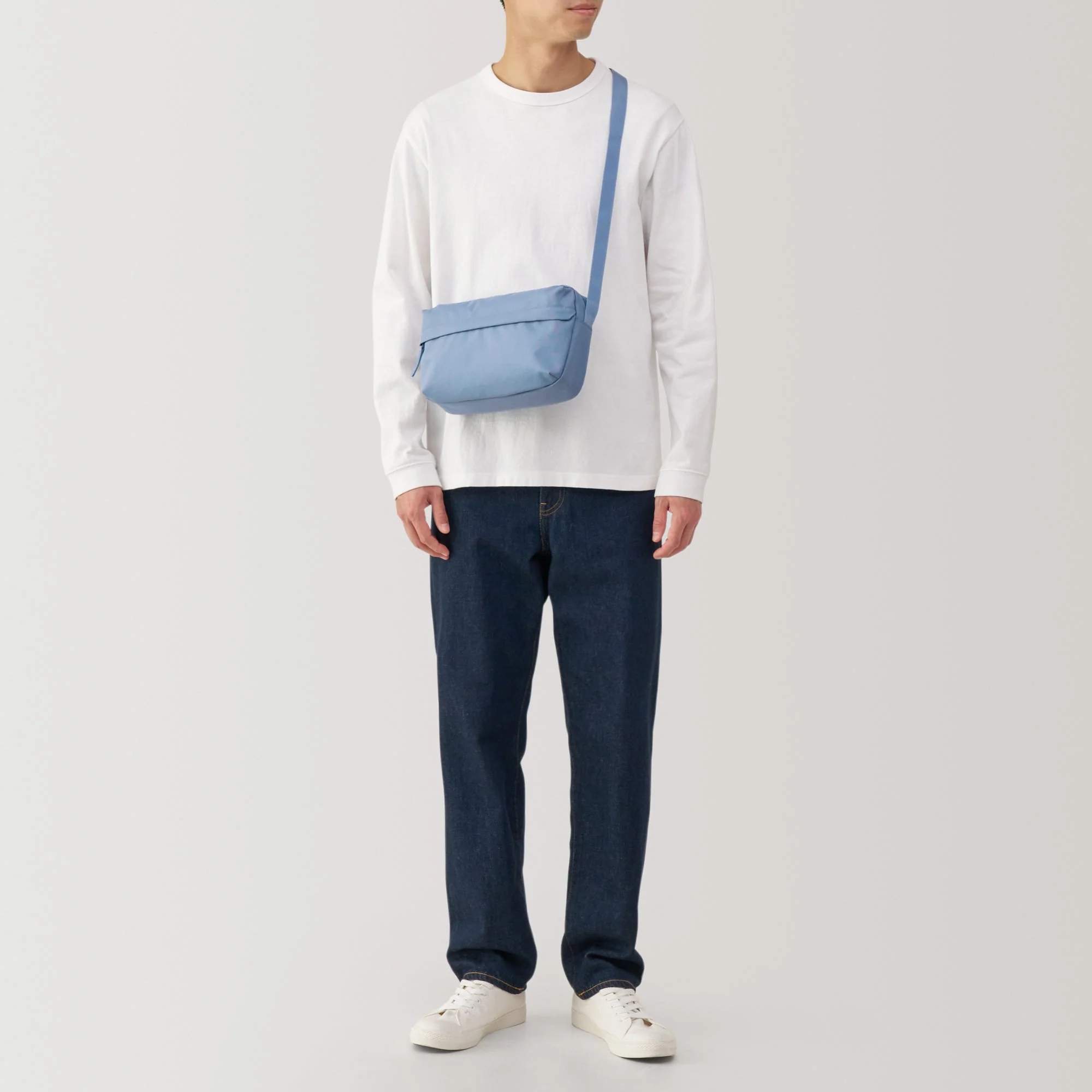 Back Pocket Shoulder Bag - Image 12