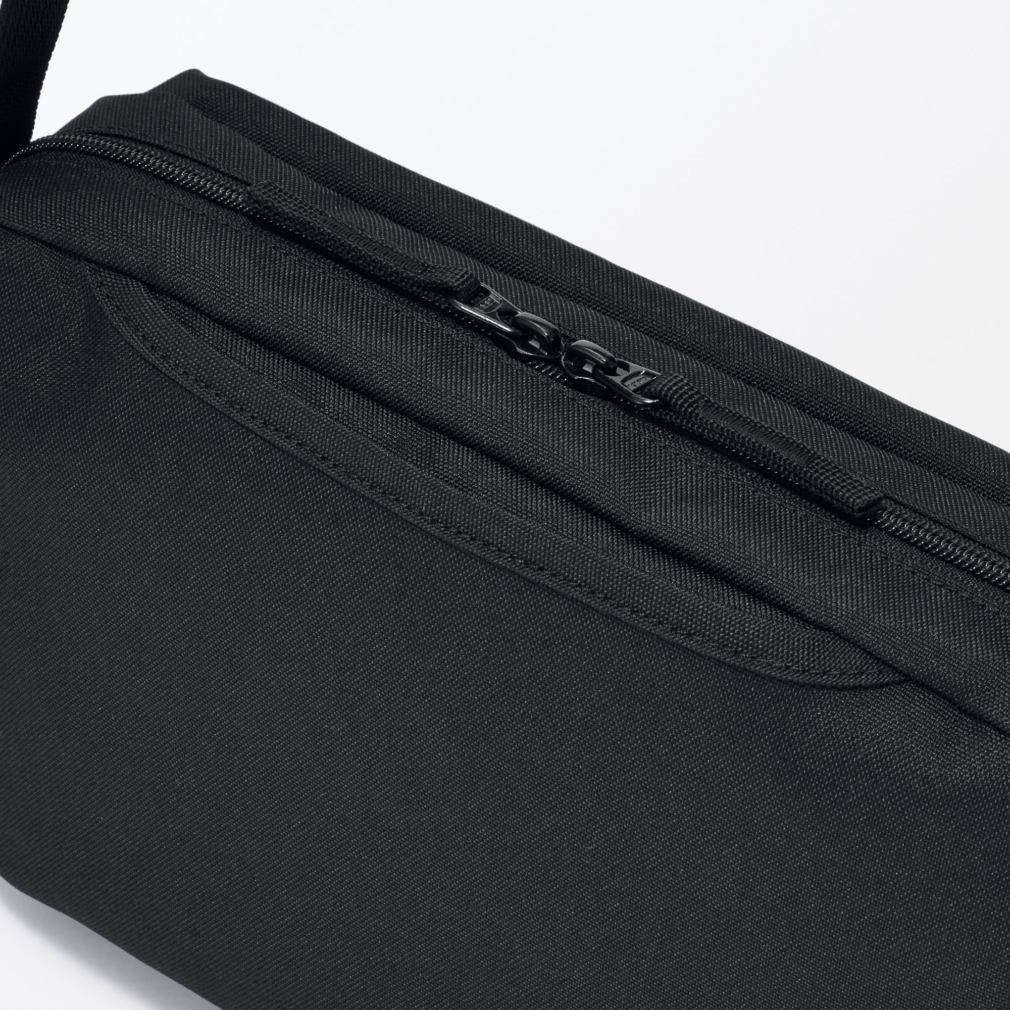 Back Pocket Shoulder Bag - Image 36