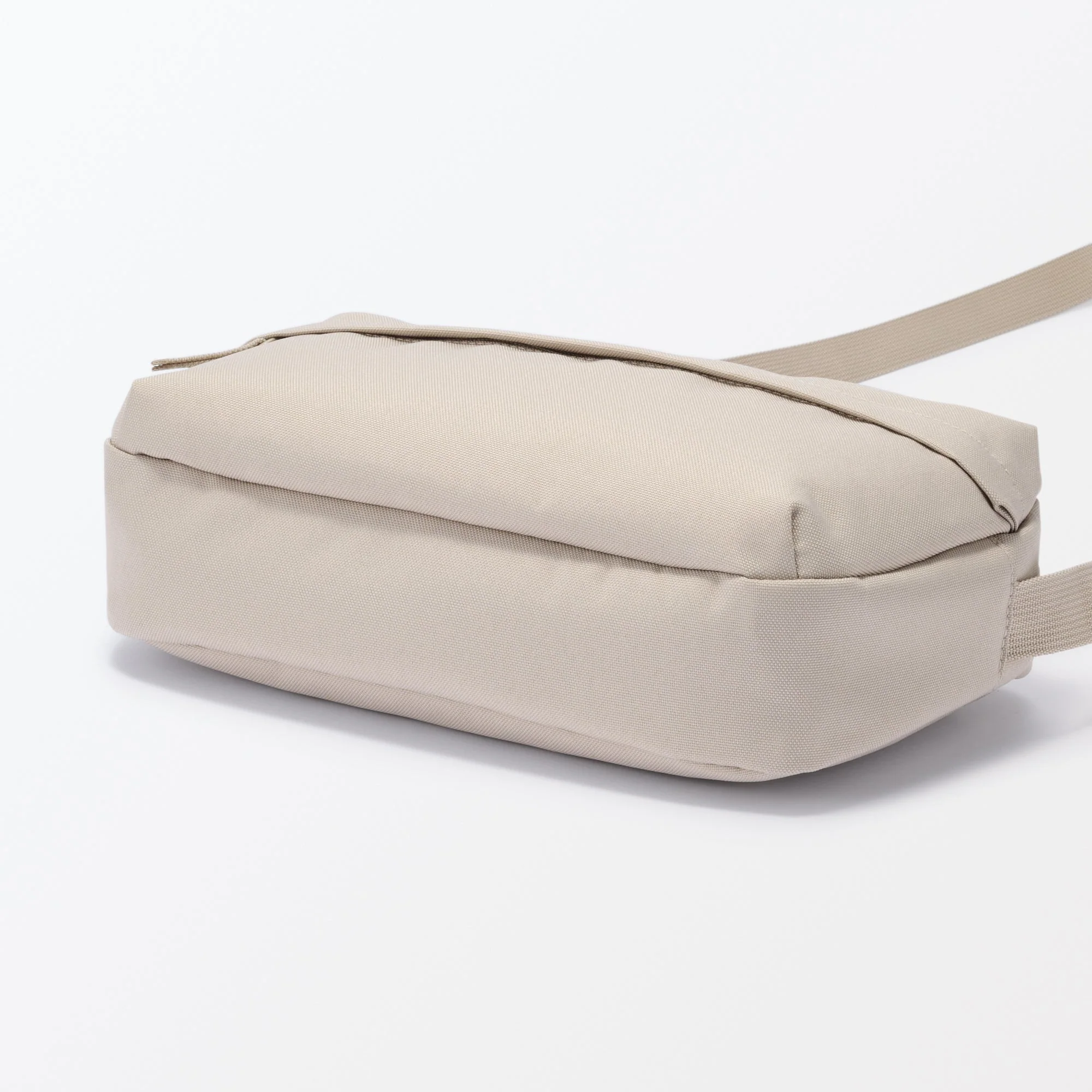 Back Pocket Shoulder Bag - Image 44