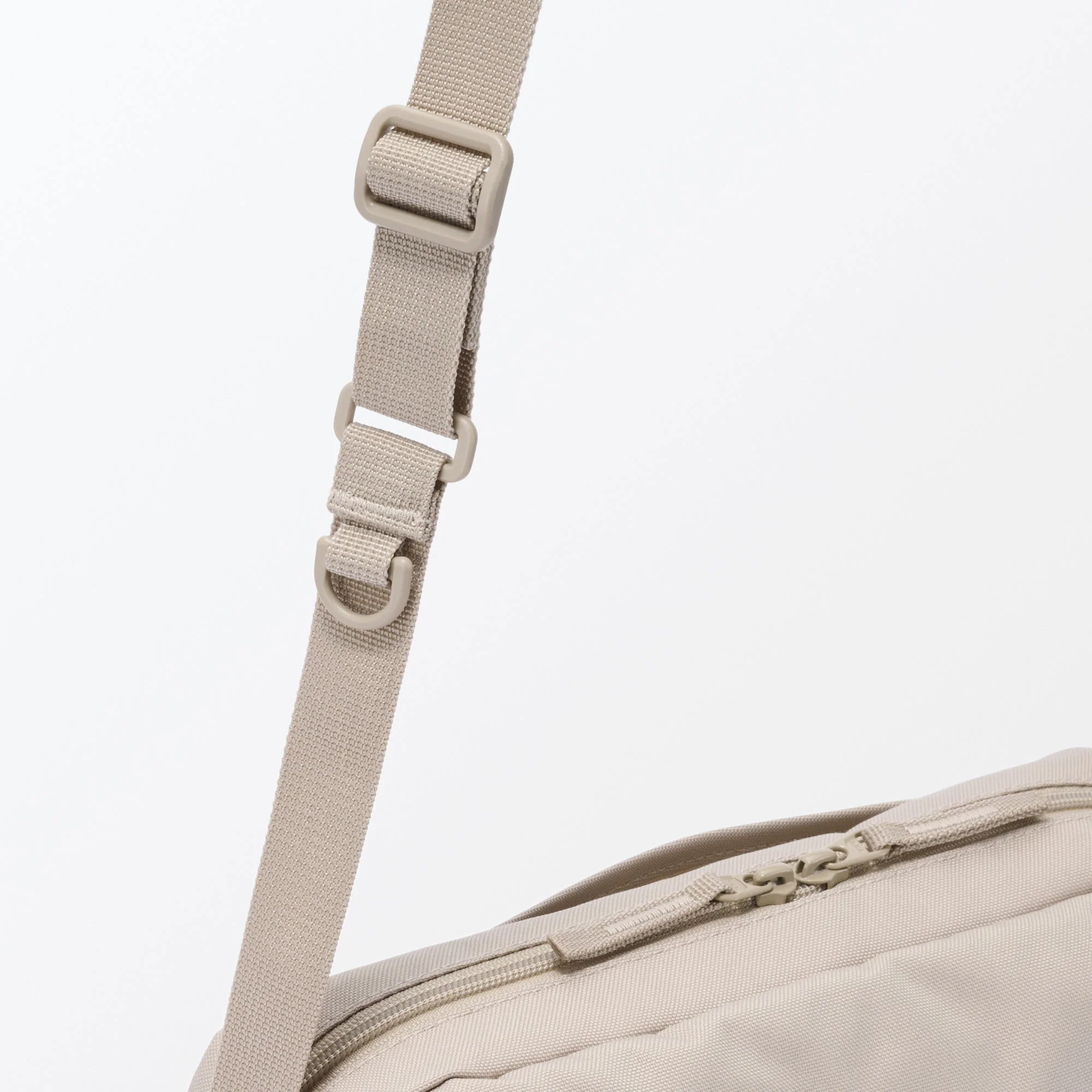 Back Pocket Shoulder Bag - Image 48