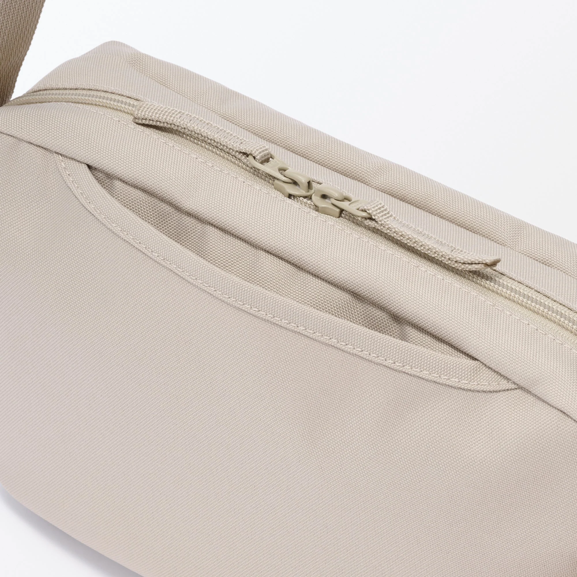Back Pocket Shoulder Bag - Image 49