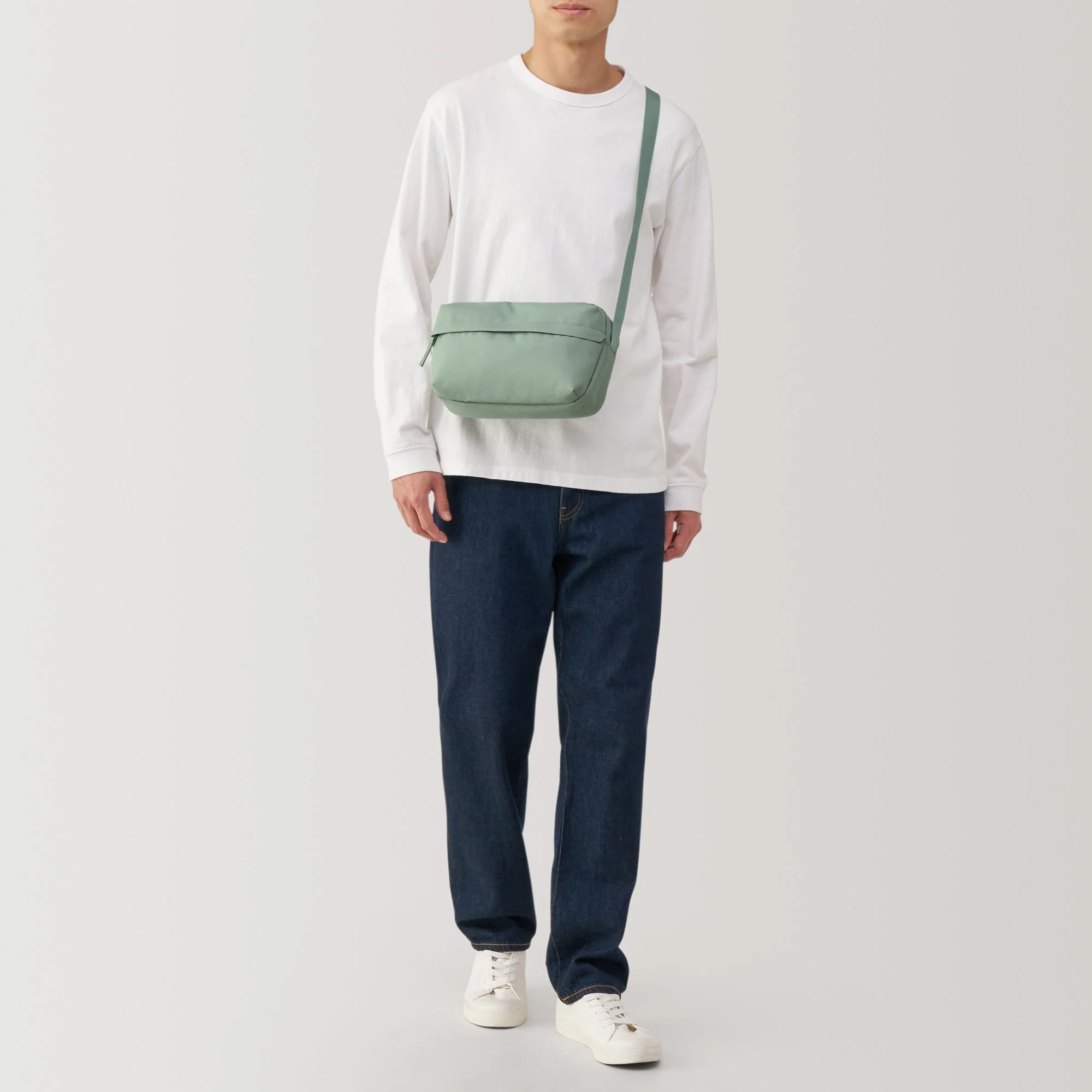 Back Pocket Shoulder Bag - Image 64