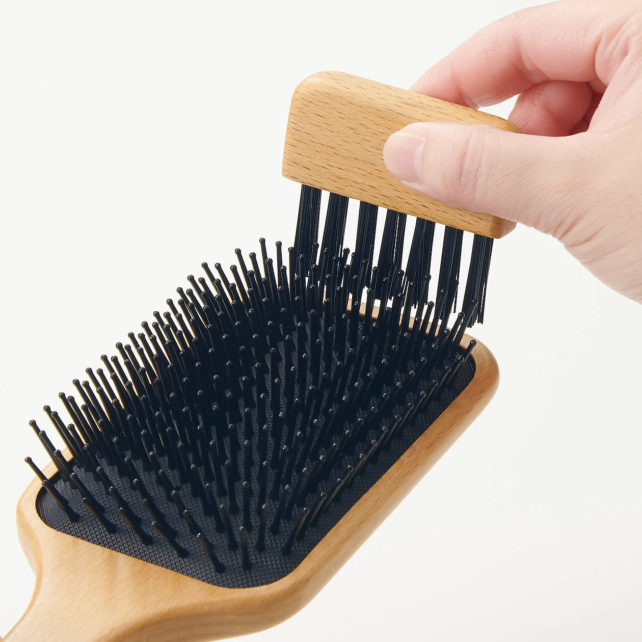 Beech Scalp Care Brush - Image 8