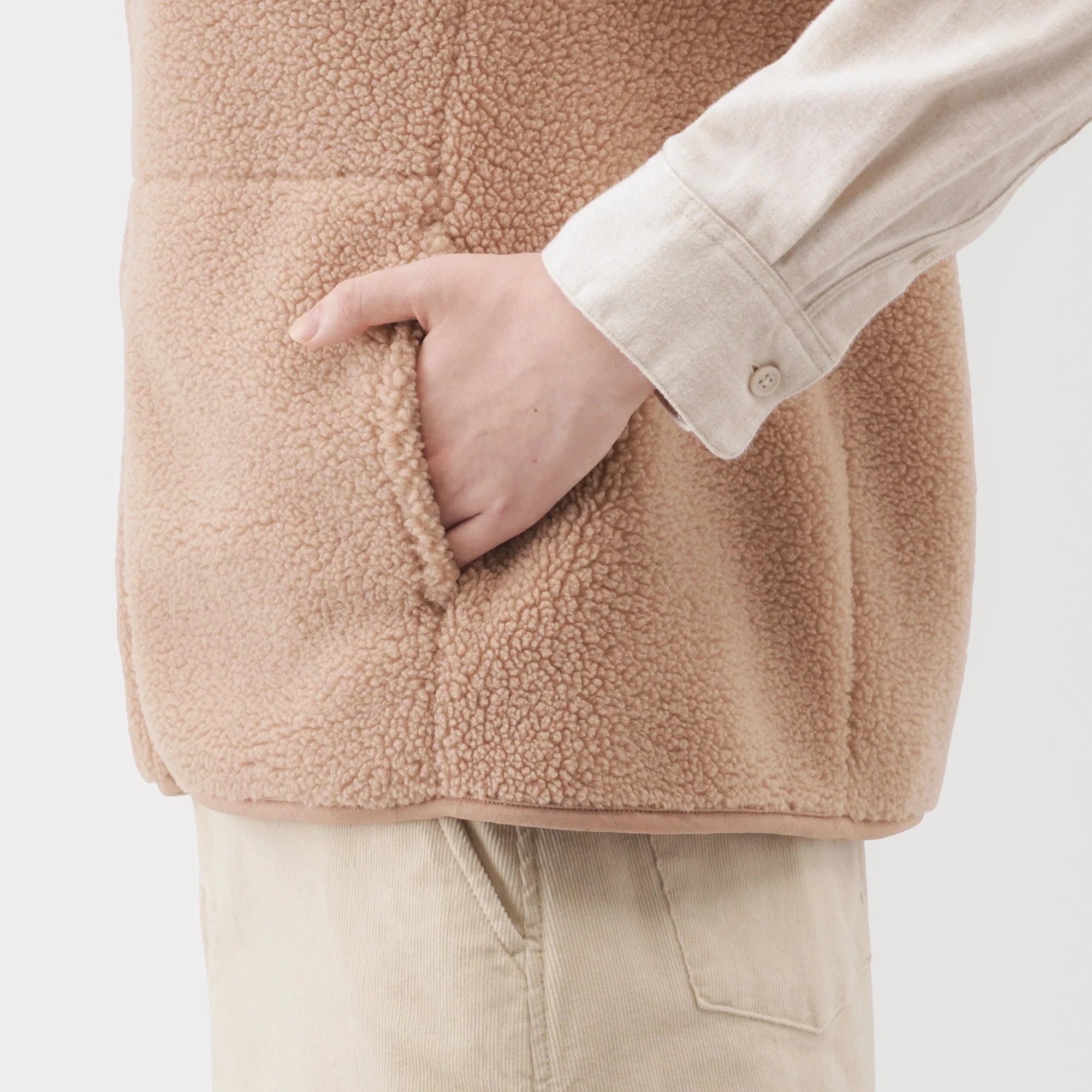 Boa Fleece Vest - Image 32
