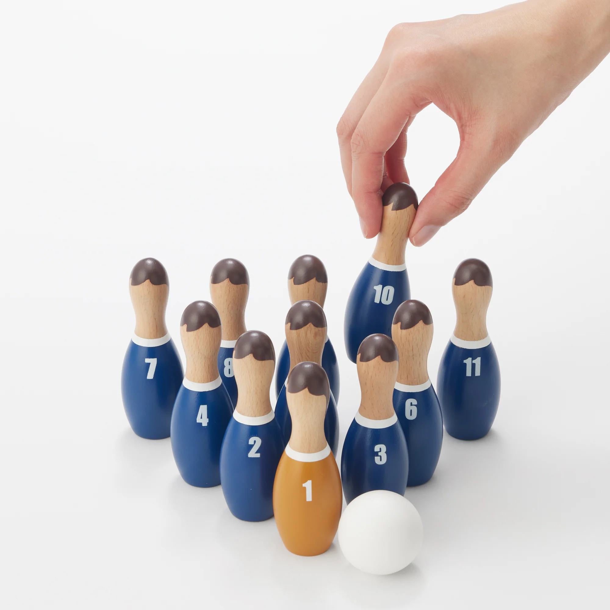 Bowling Pins in a Bag - Football Player - Image 5