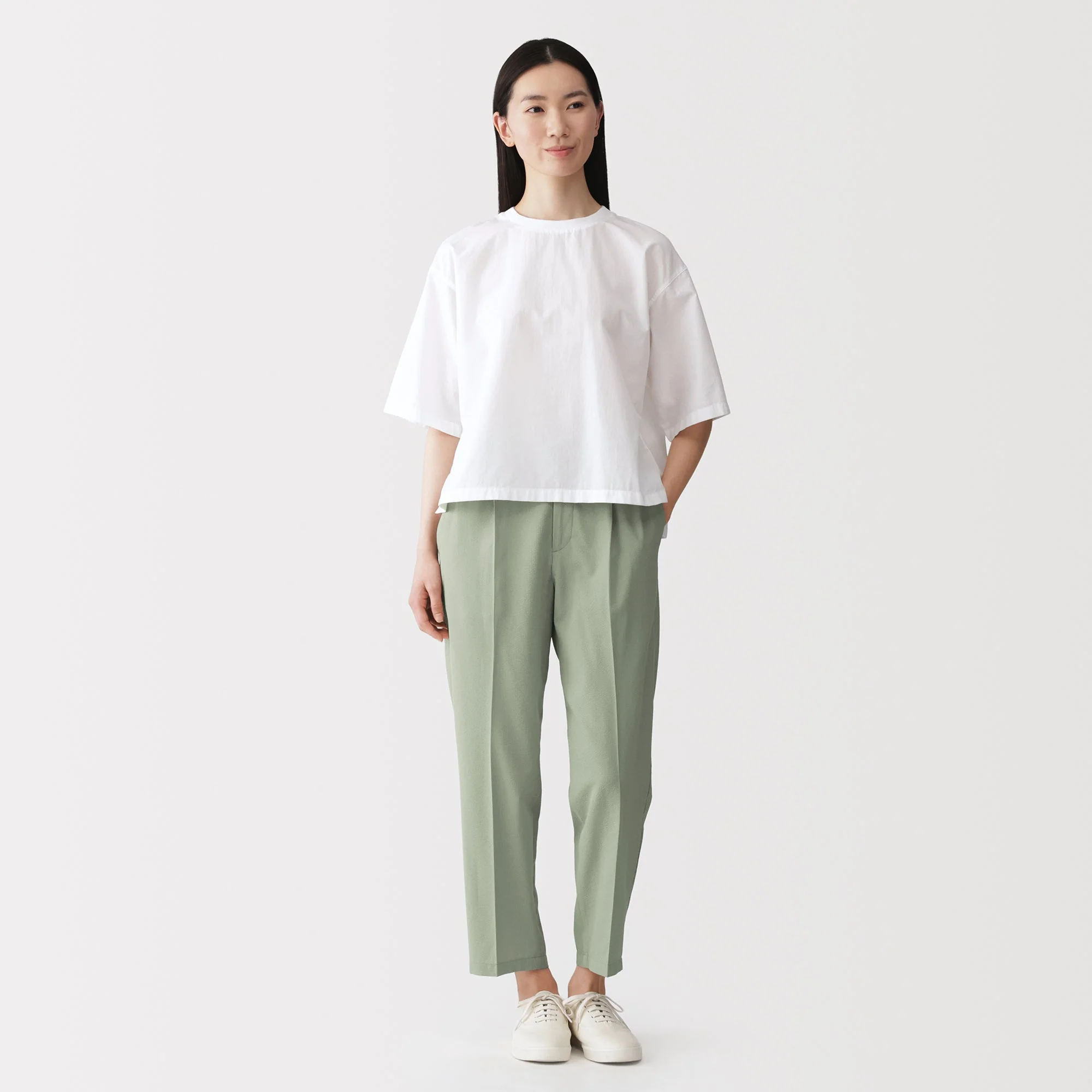 Breathable Seersucker Tapered Pants - Image 4