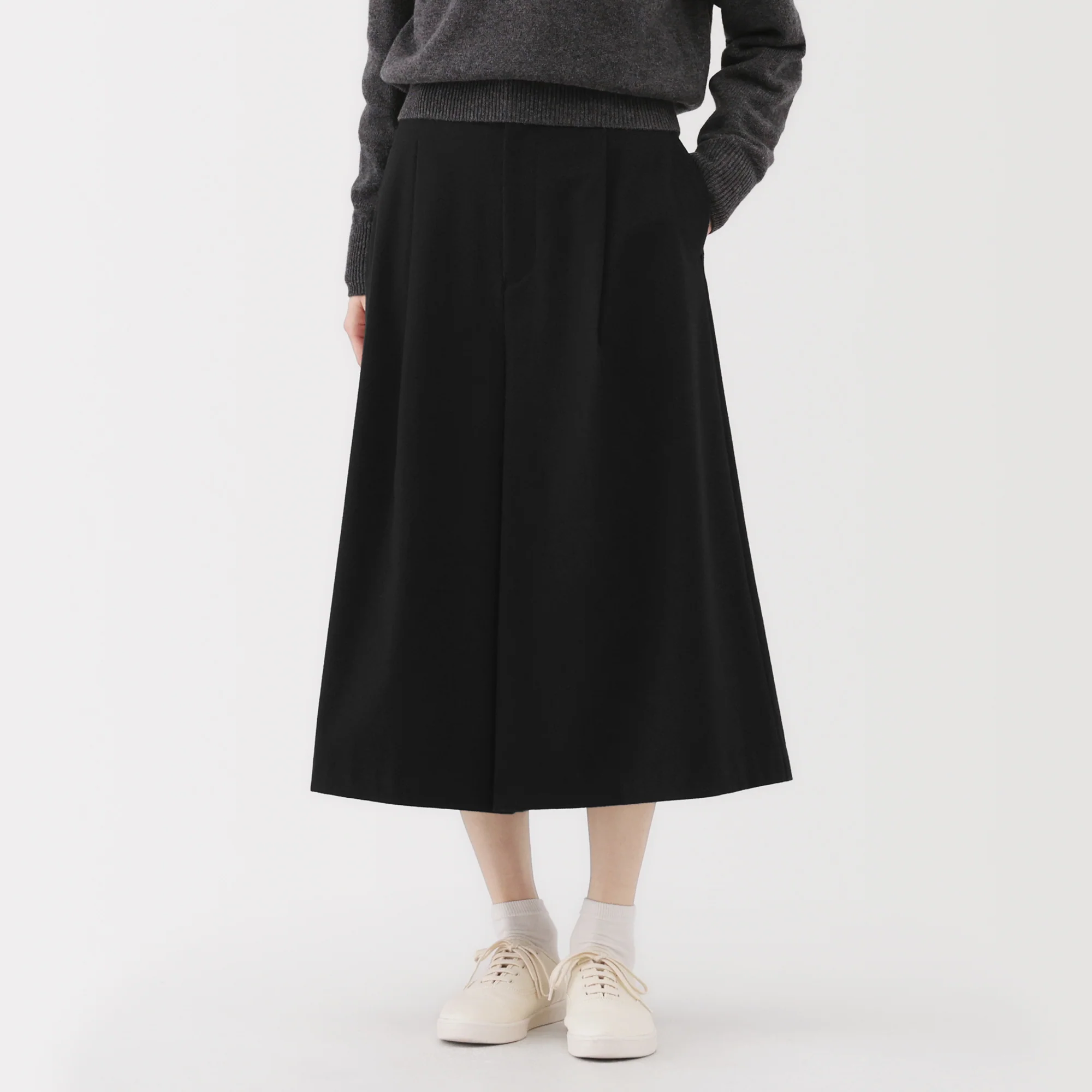 Brushed Cropped Pants - Image 23