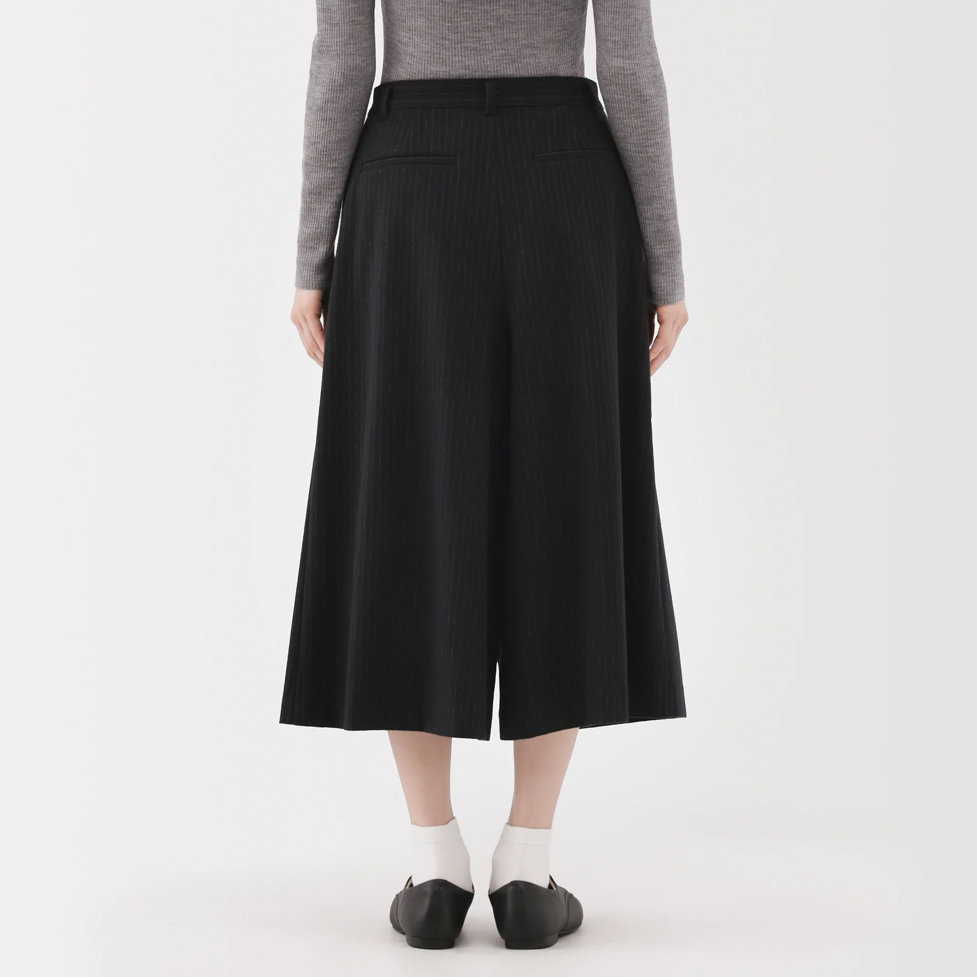 Brushed Cropped Pants - Image 6