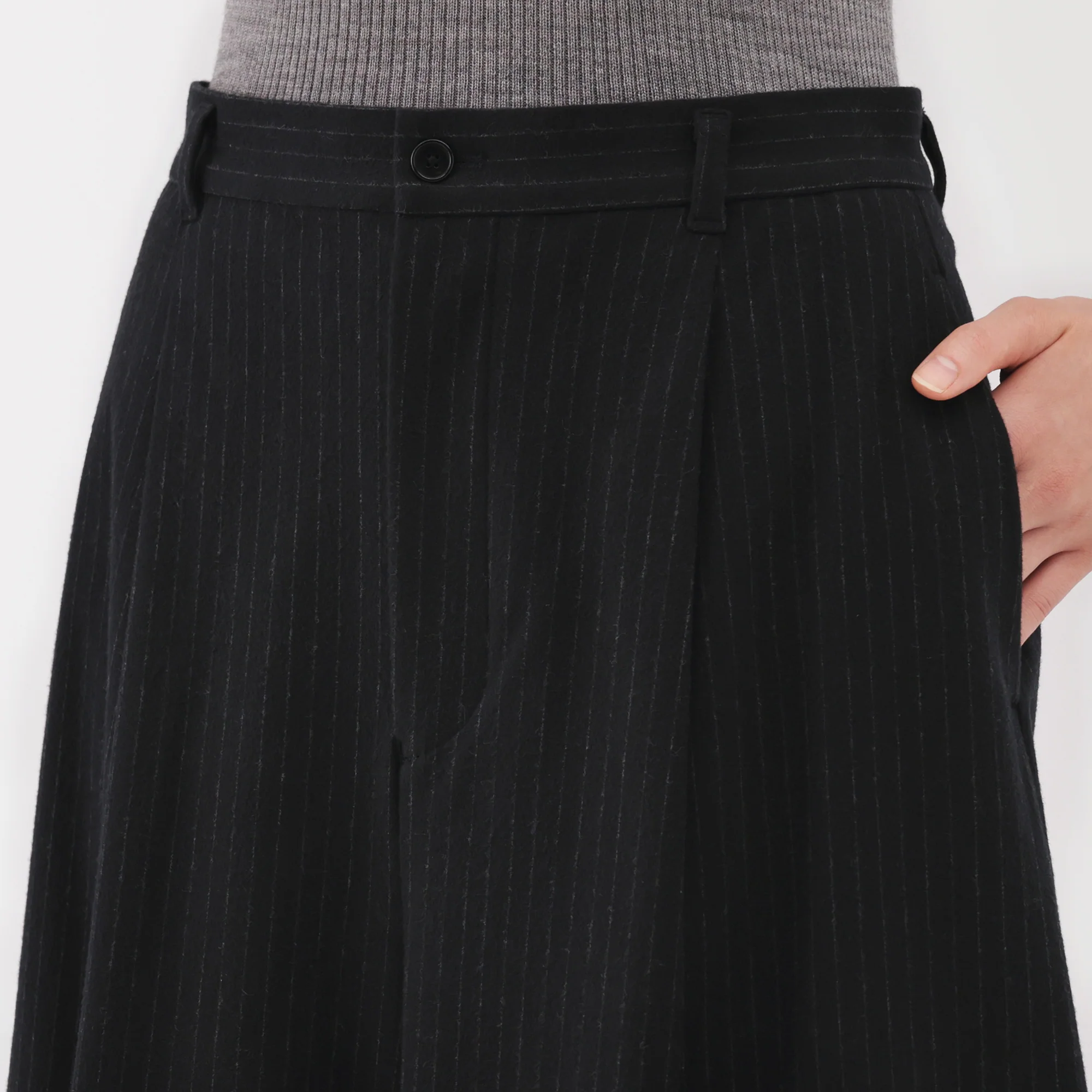 Brushed Cropped Pants - Image 7