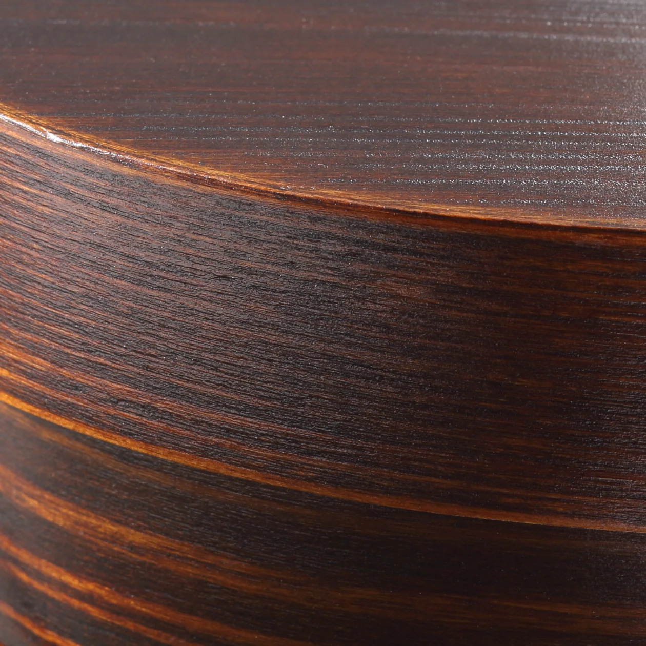 Circular Lacquered Lunchbox - Image 6