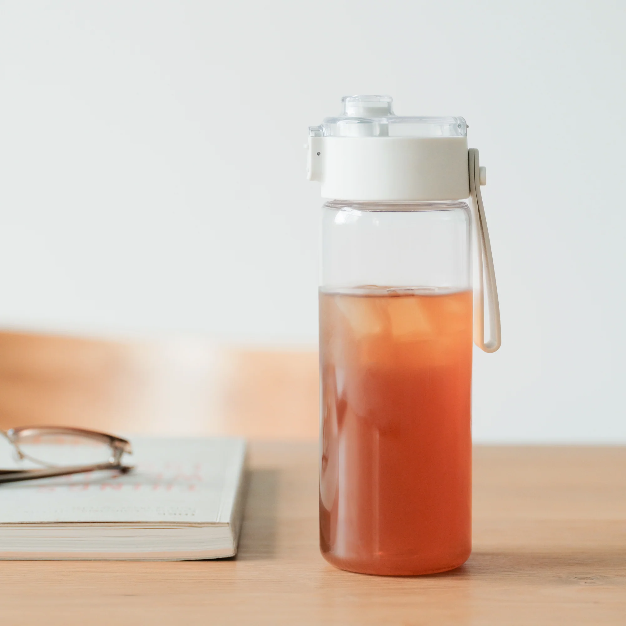 Clear Water Bottle 550 ml - Image 19