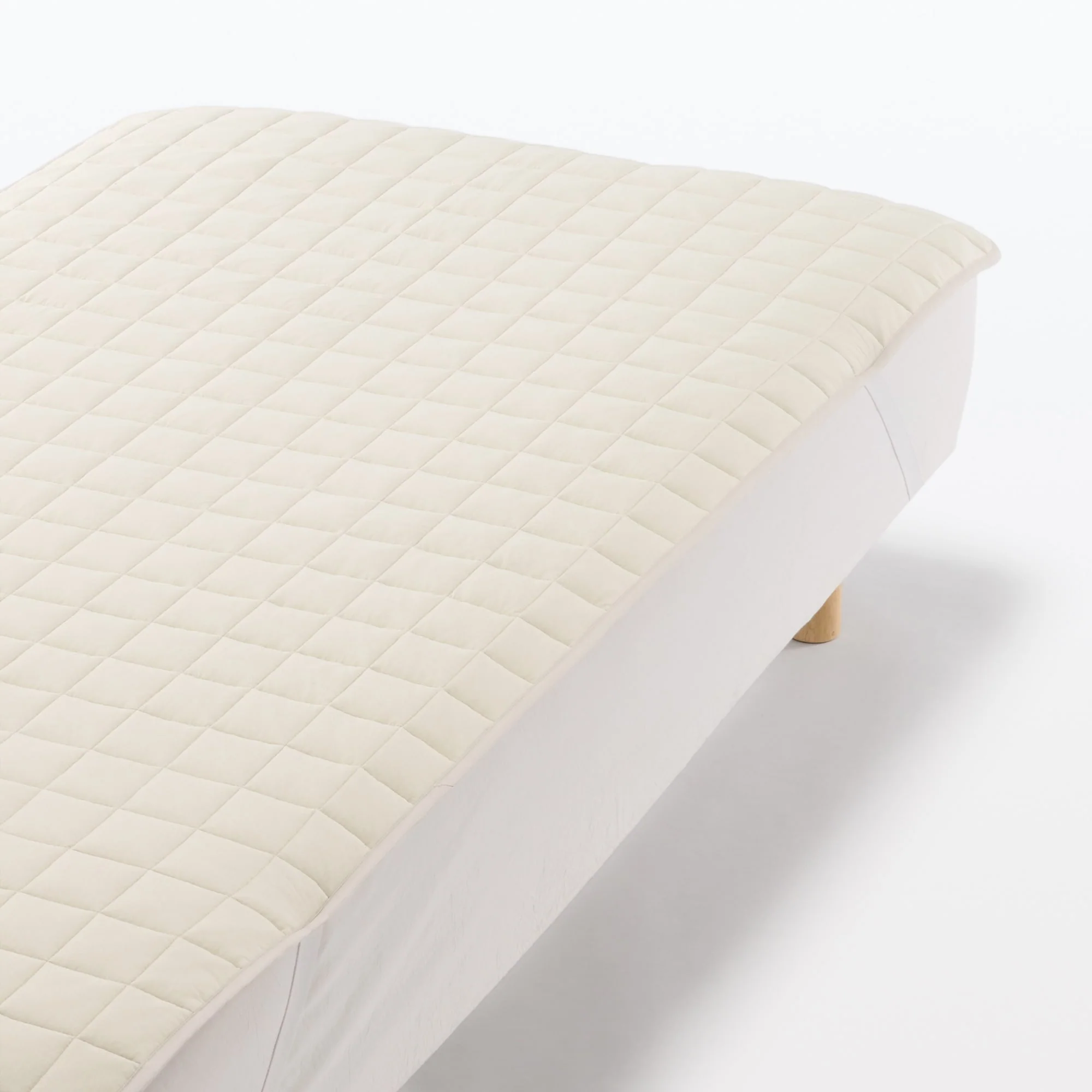 Cool Touch Quilted Pad - Queen - Image 5