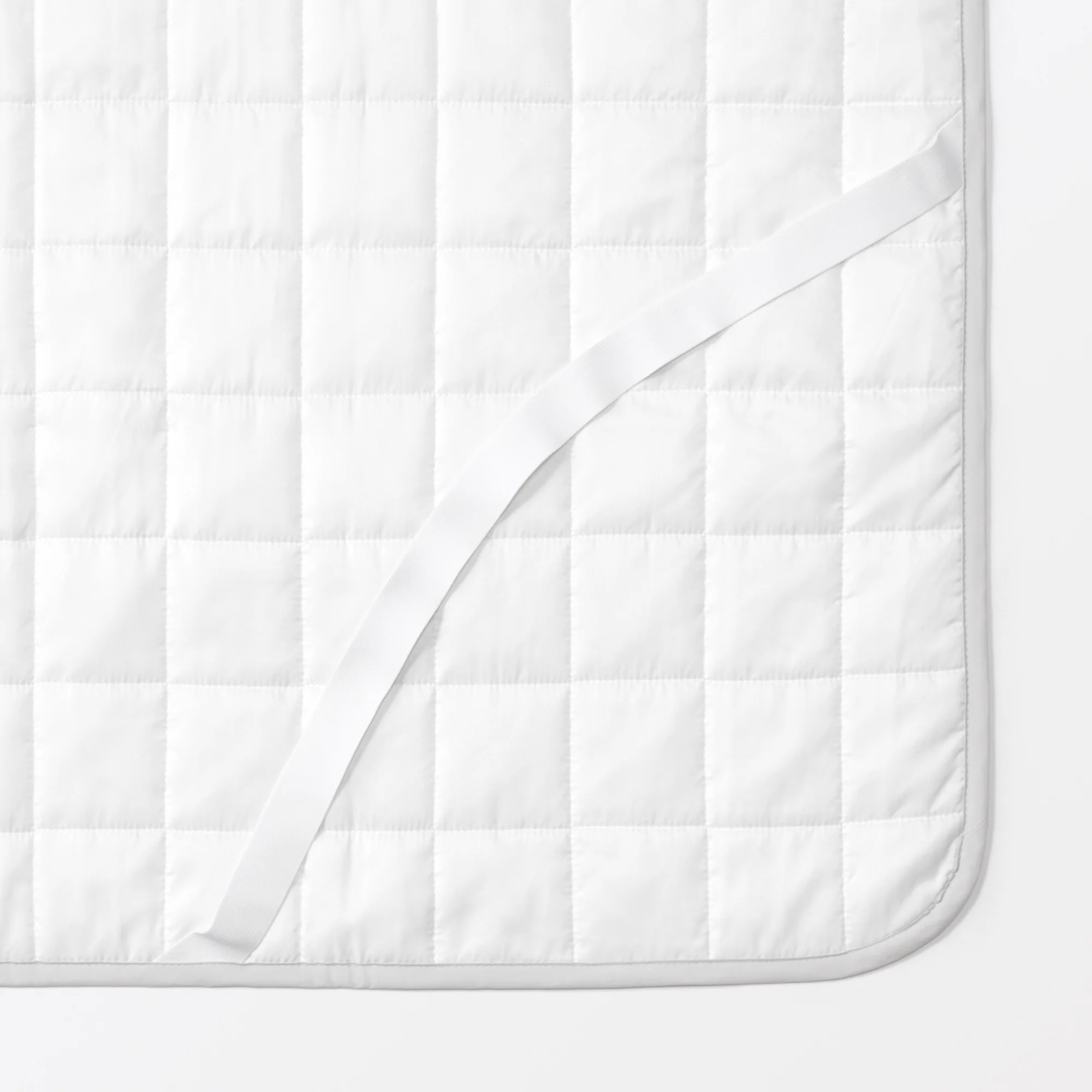 Cool Touch Quilted Pad - Queen - Image 9