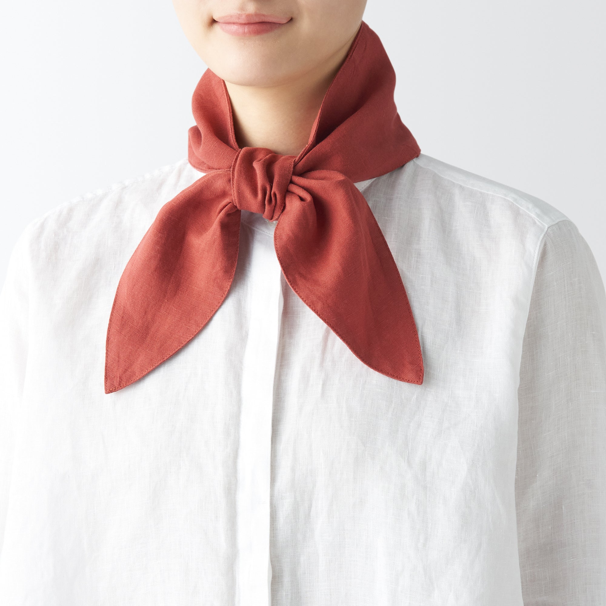 Cool Touch Scarf with Pocket - Image 3