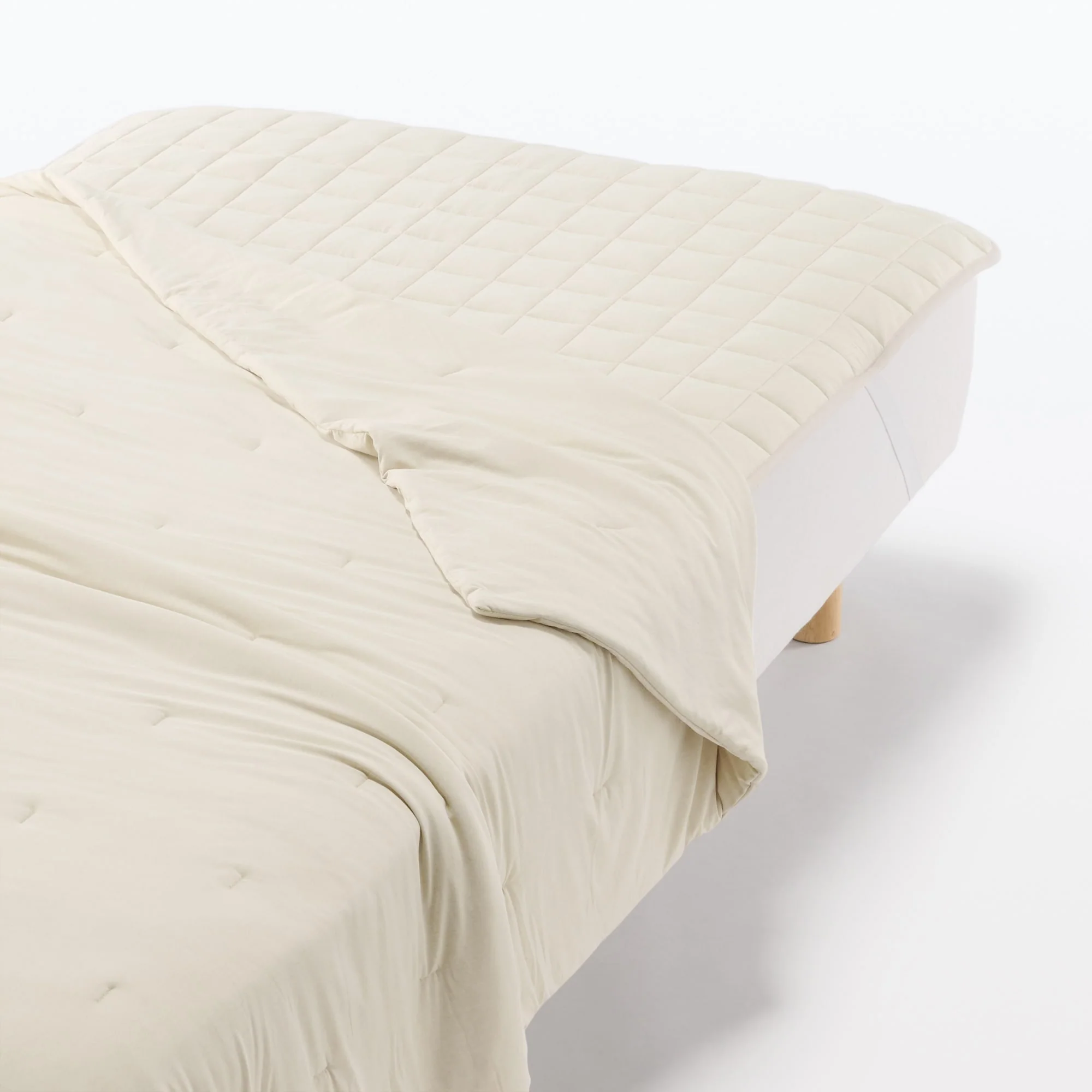 Cool Touch Thin Duvet - Queen - Image 7