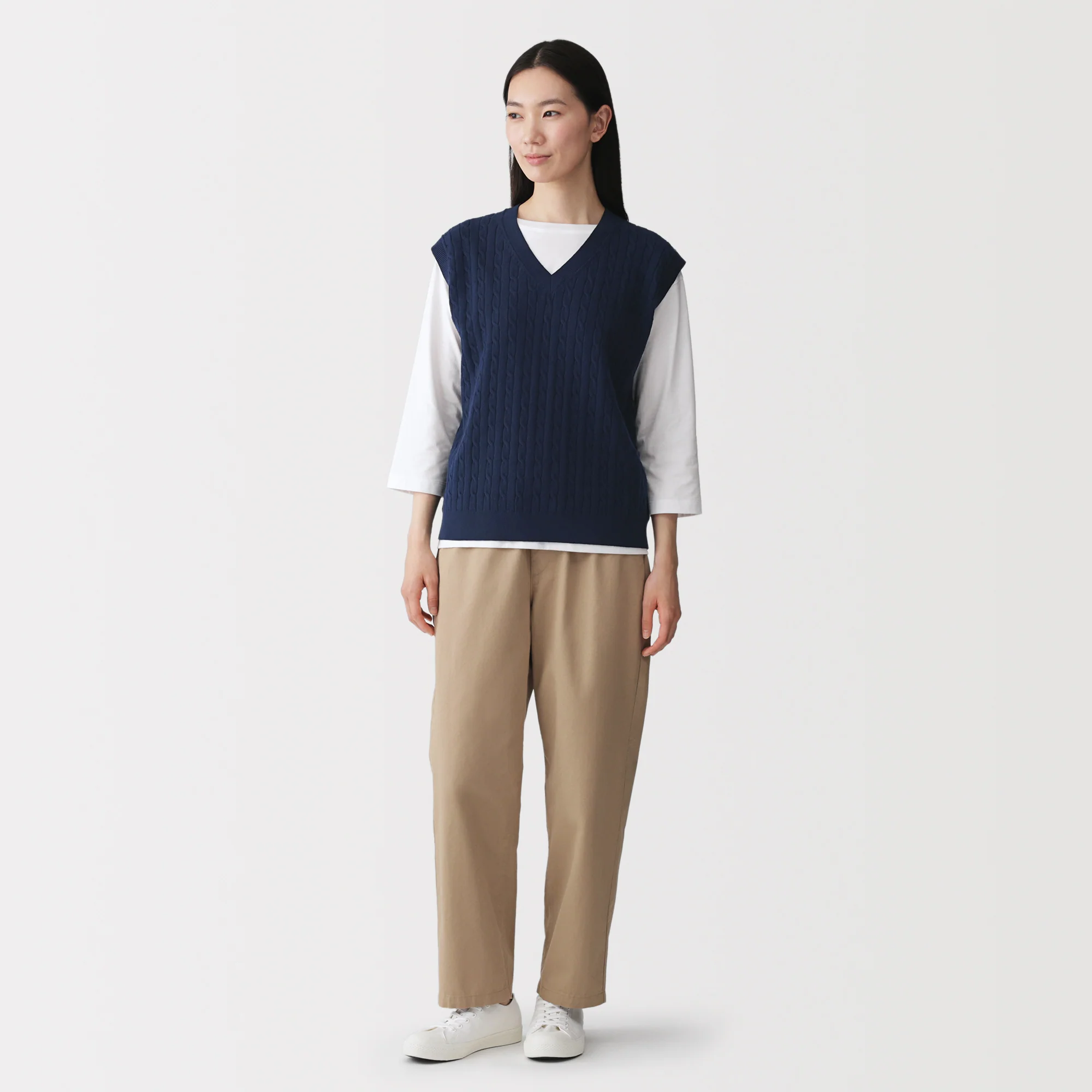 Cotton Blend Cable Vest - Image 18