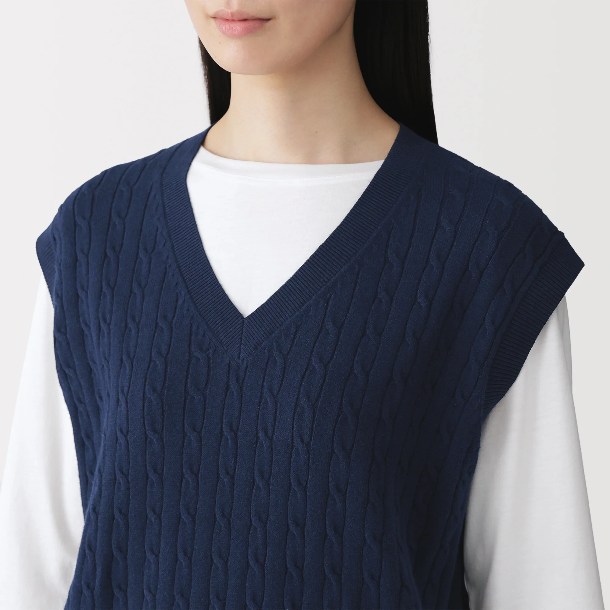 Cotton Blend Cable Vest - Image 21