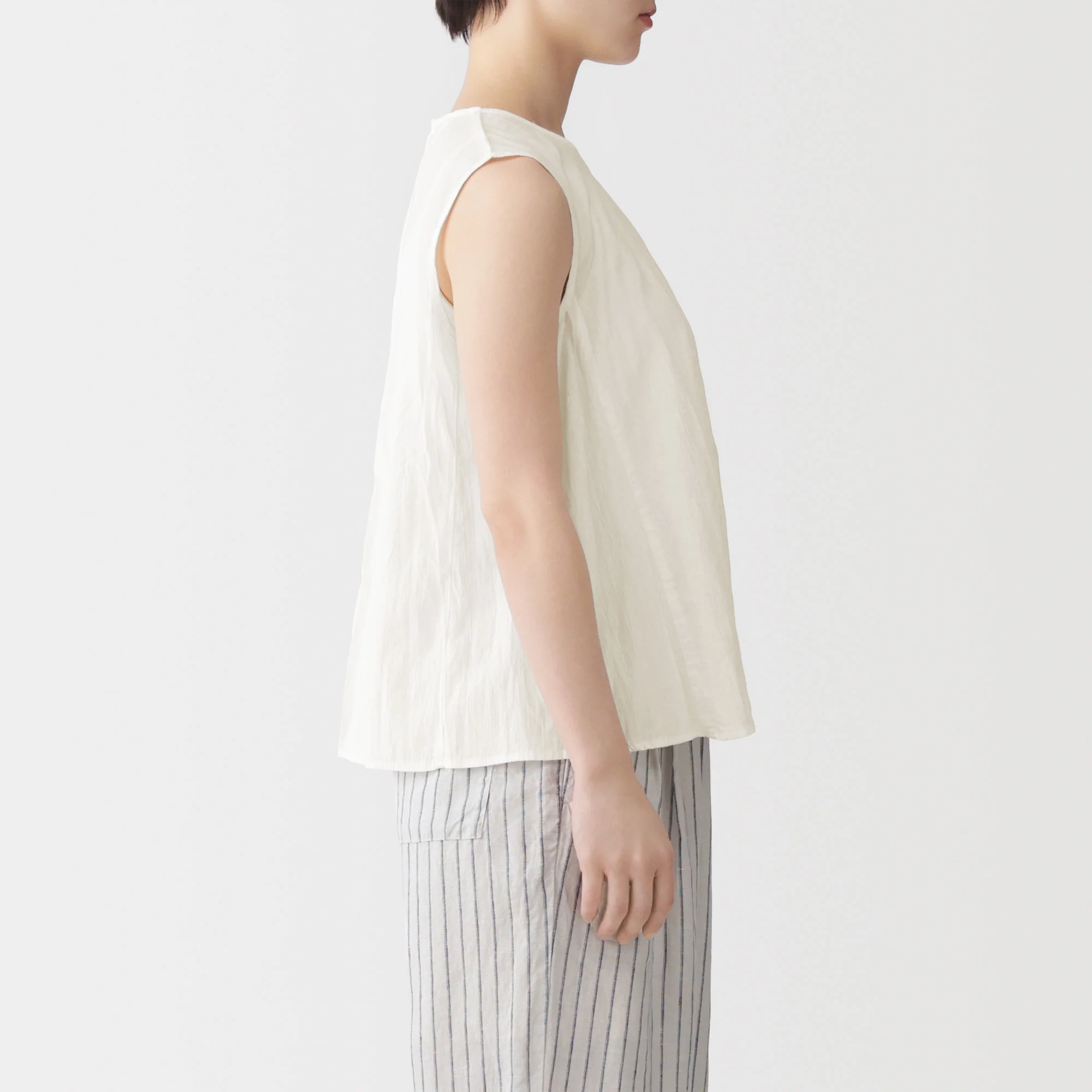 Cotton Crepe Sleeveless Blouse - Image 5