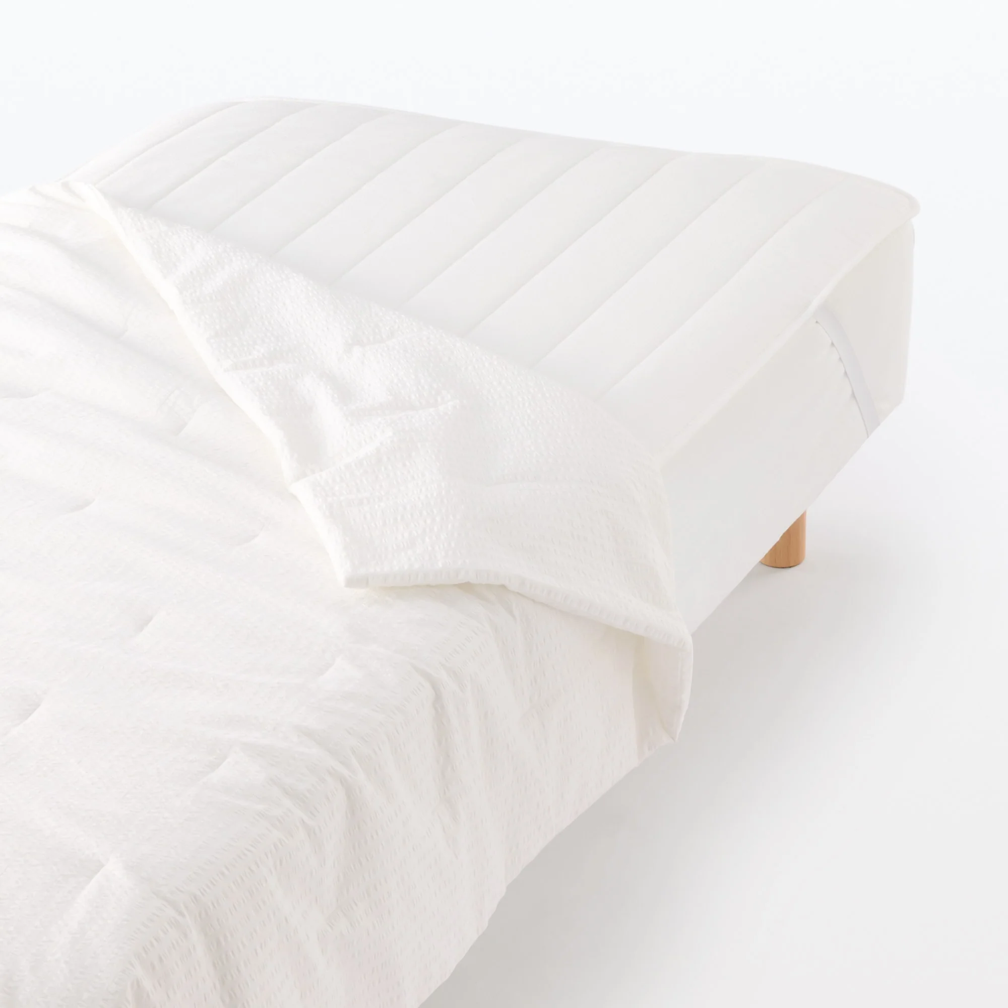 Cotton Seersucker Quilted Pad - Double - Image 8