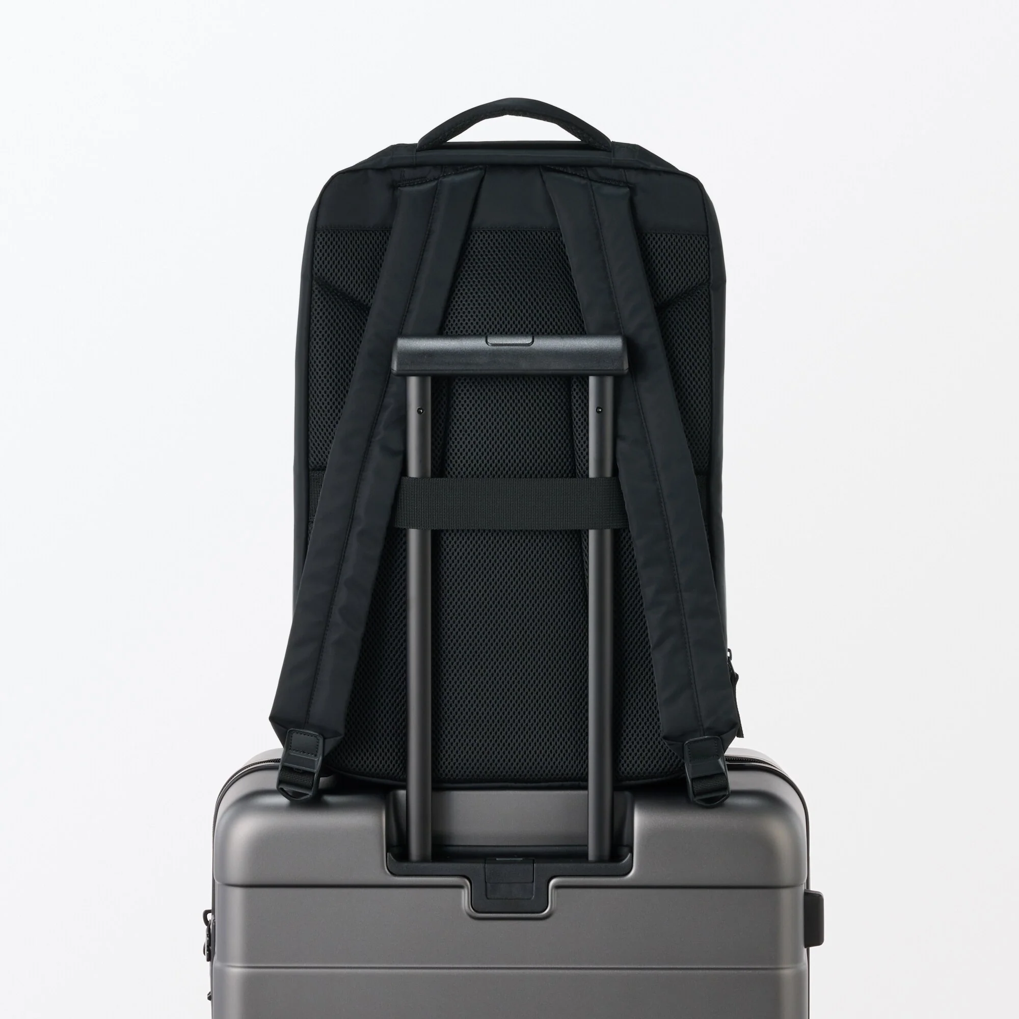Less Tiring Backpack for Business - Image 14