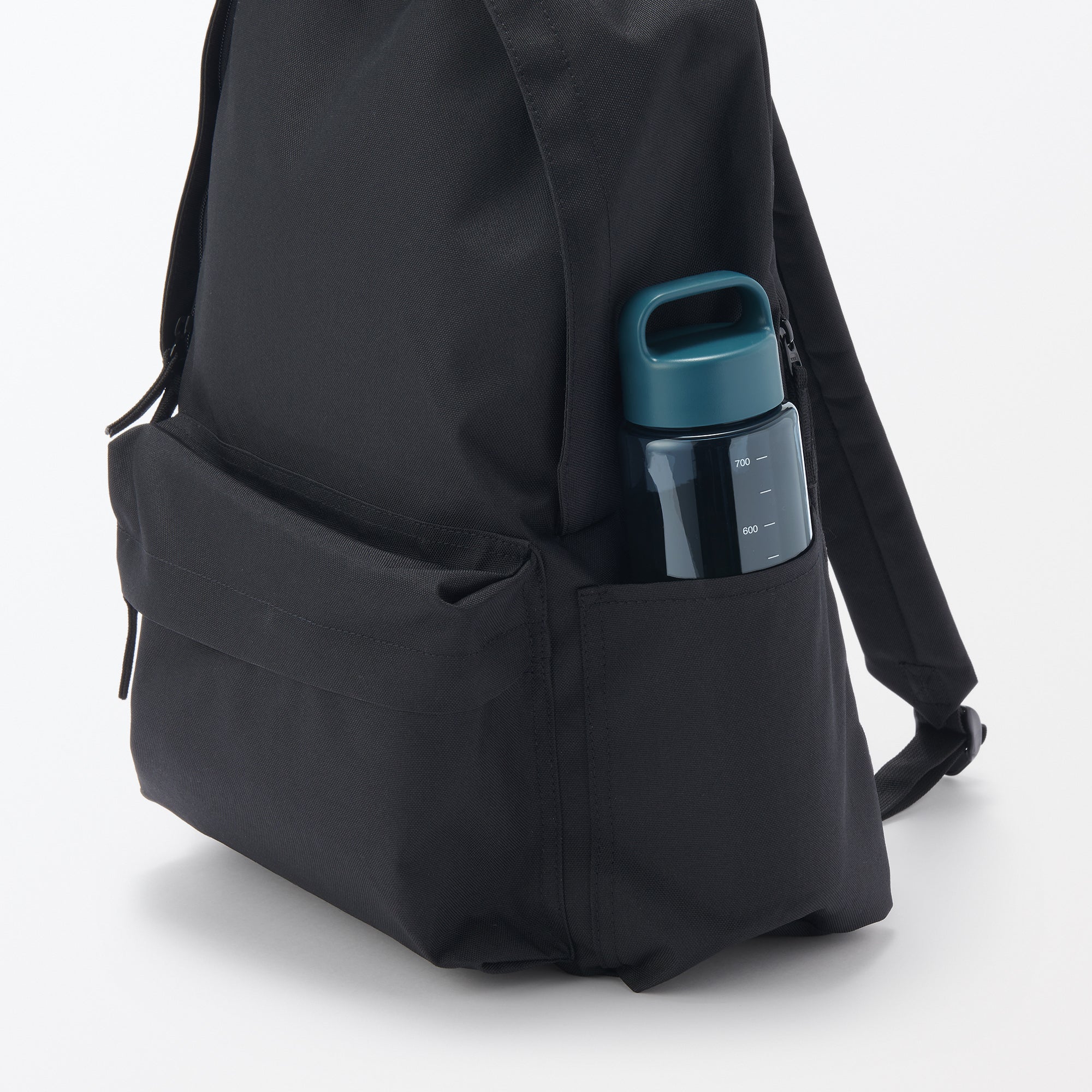 Easy-to-Carry Water Bottle With Scale - Blue (700ml) - Image 8