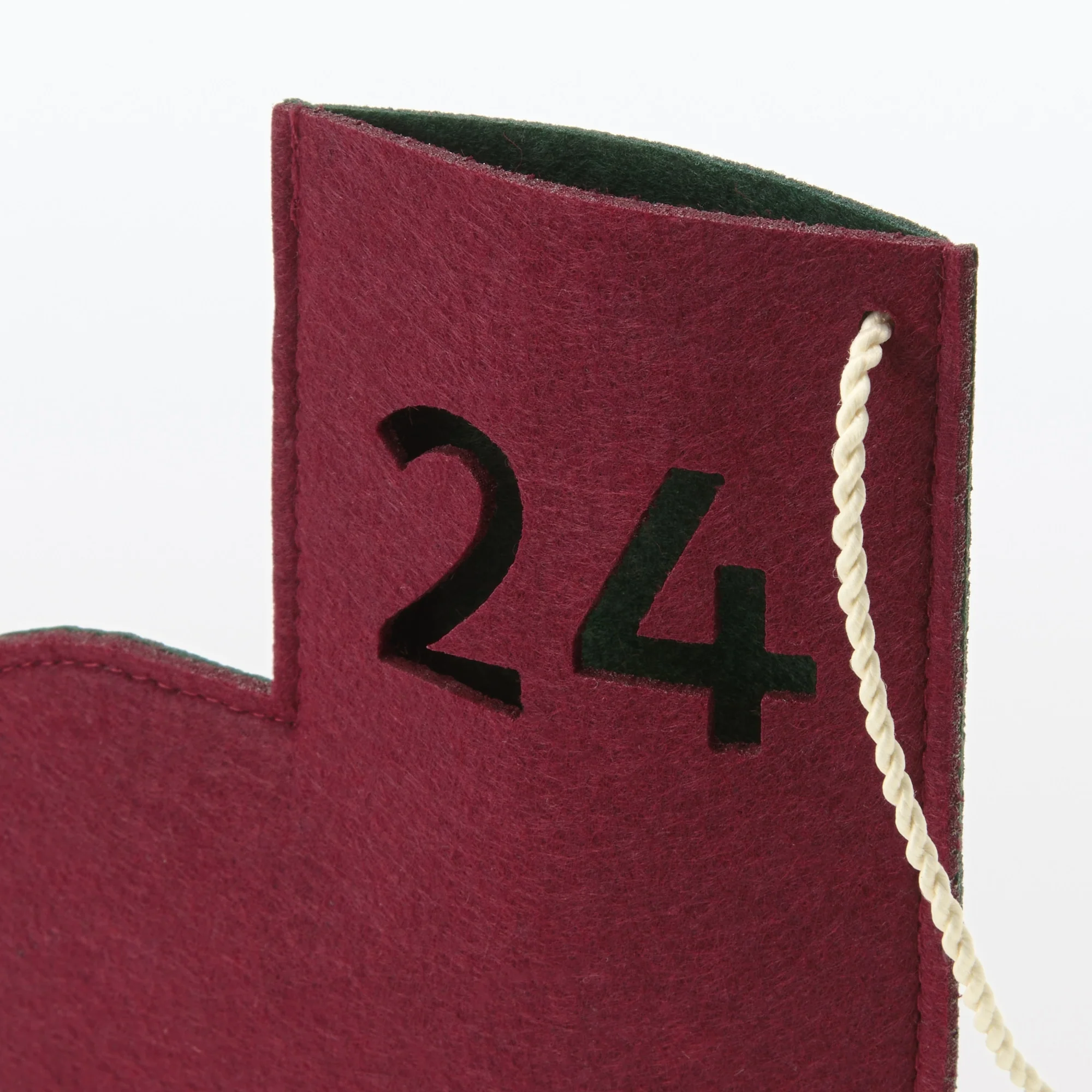 Felt Countdown Calendar - Red/Green - Image 3