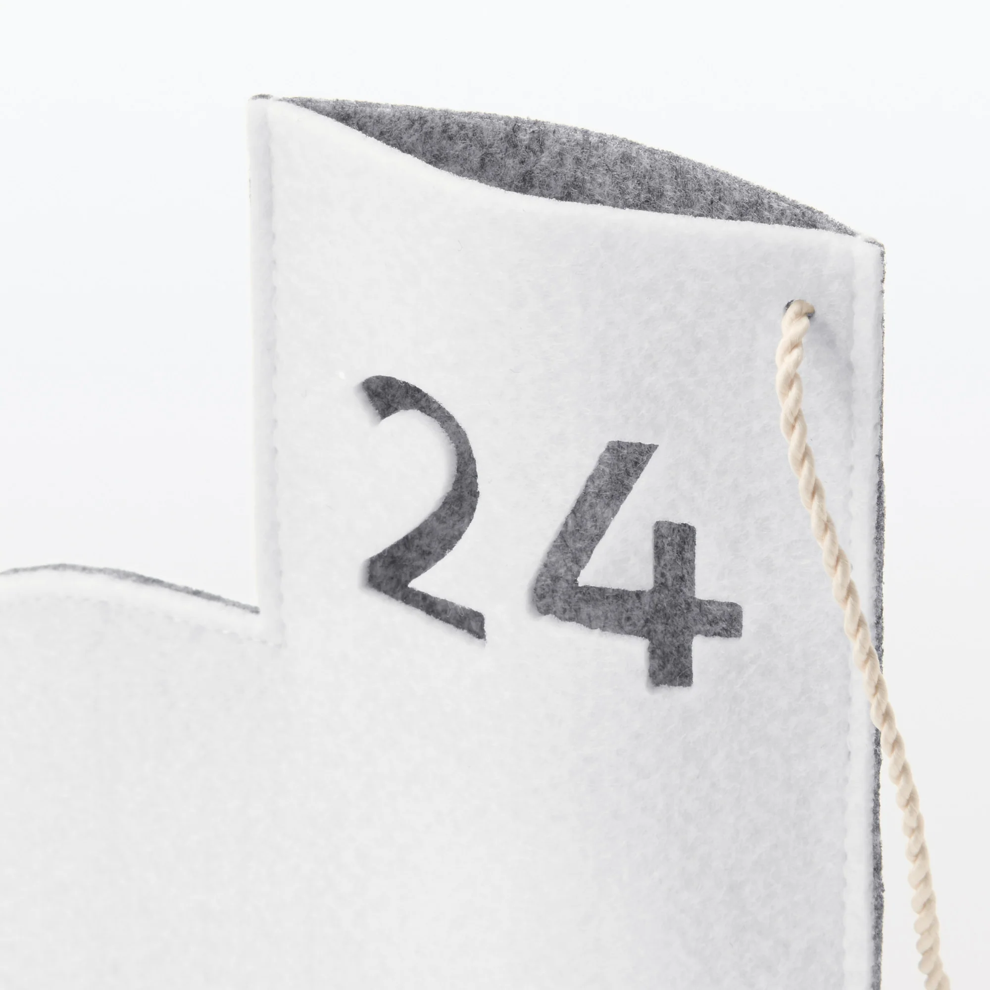 Felt Countdown Calendar - White/Grey - Image 3