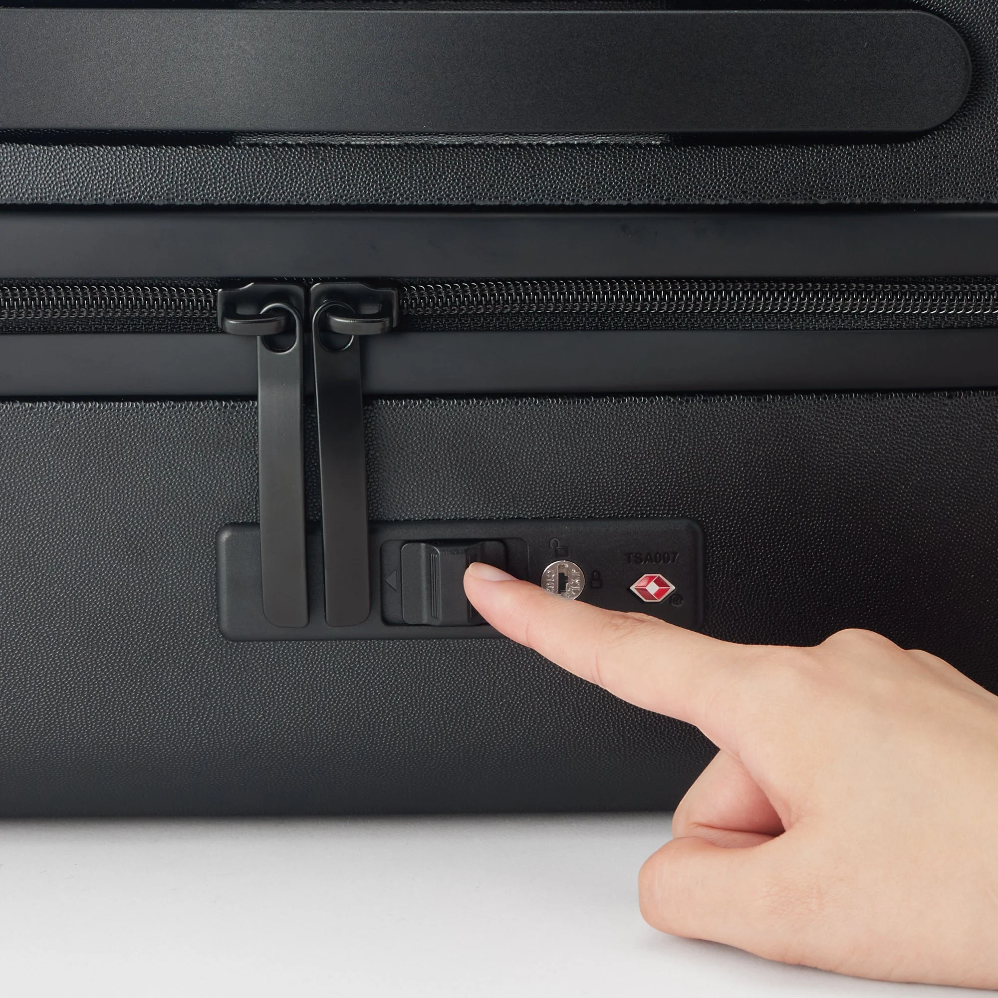 Adjustable Handle Front Open Hard Suitcase 32L | Carry-On - Image 32