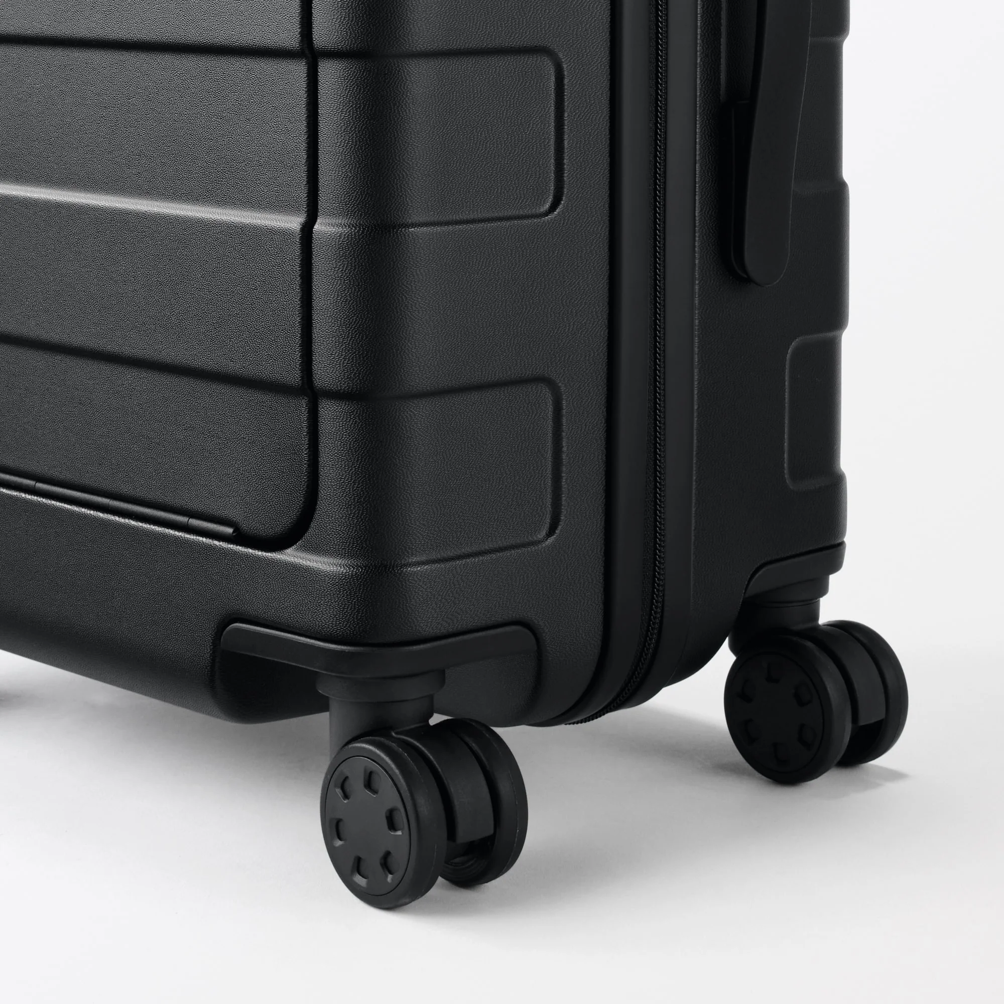 Front Open Hard Suitcase 32L | Carry-On - Image 32