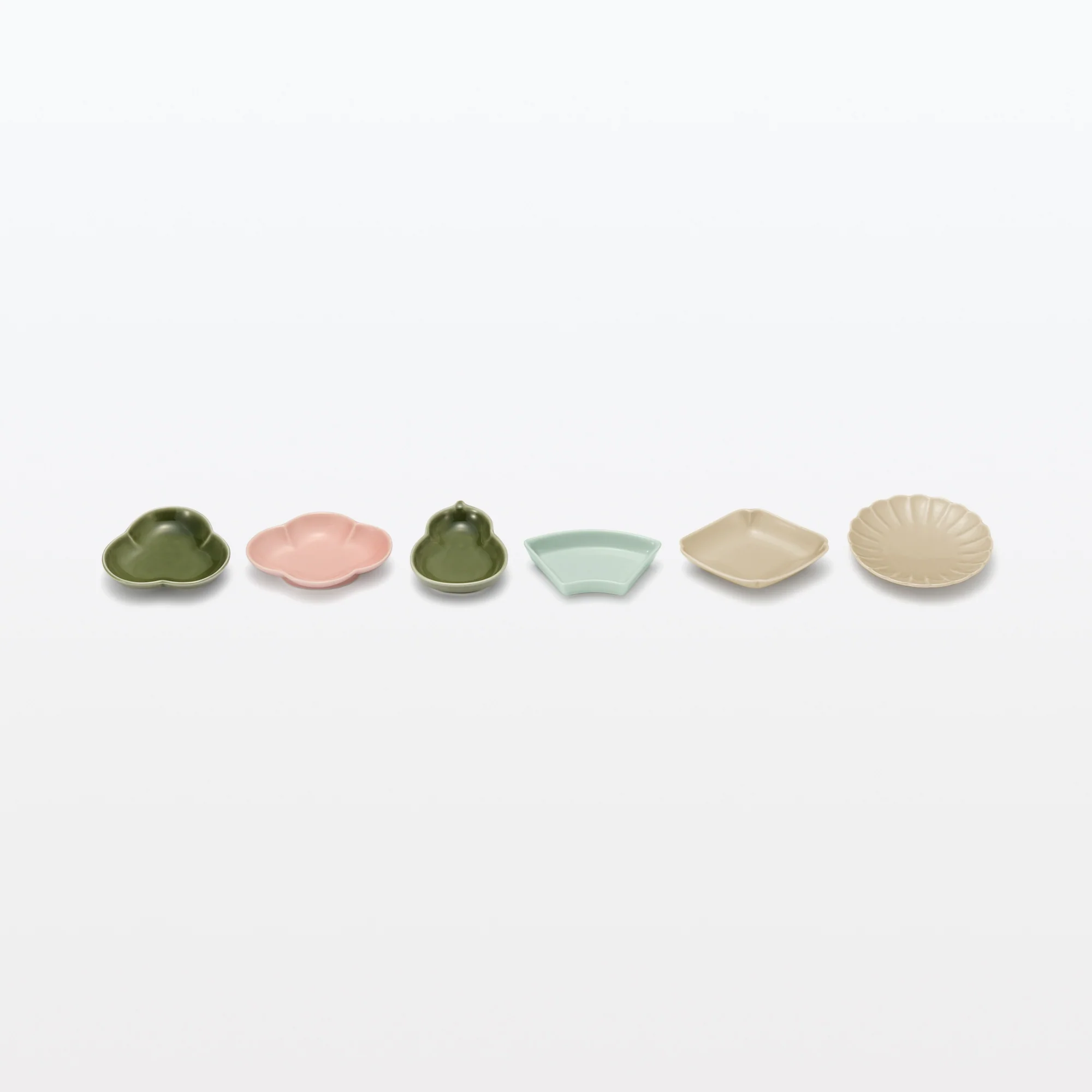 Hasami Ware Lucky Small Plate - Fan - Light Aqua - Image 7