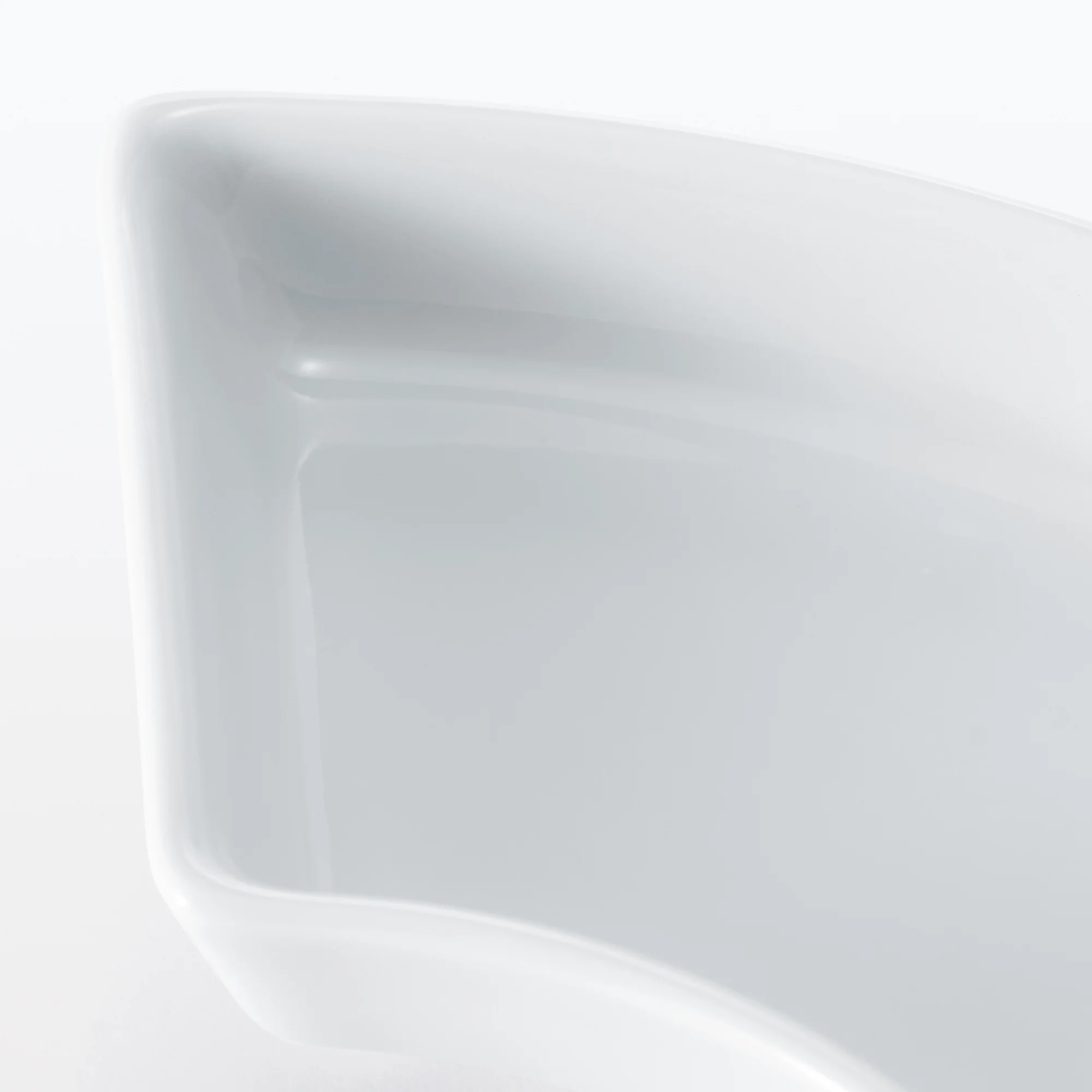 Hasami Ware Lucky Small Plate - Fan - White - Image 5