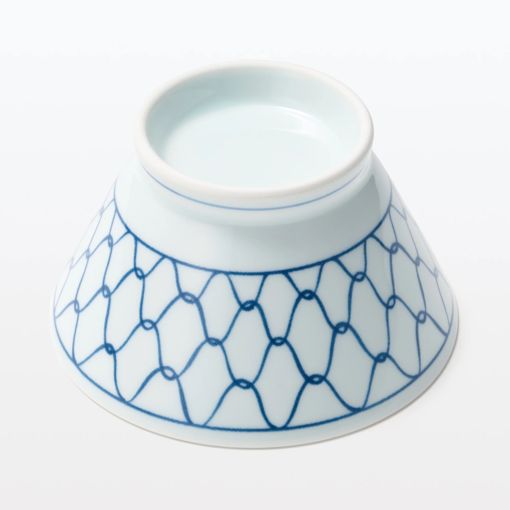 Hasami Ware Rice Bowl - Mesh Pattern - Small - Image 4