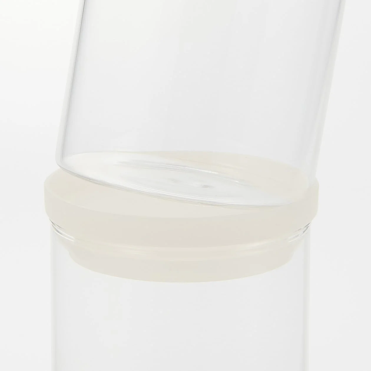 Heatproof Glass Round Storage Case - Image 15